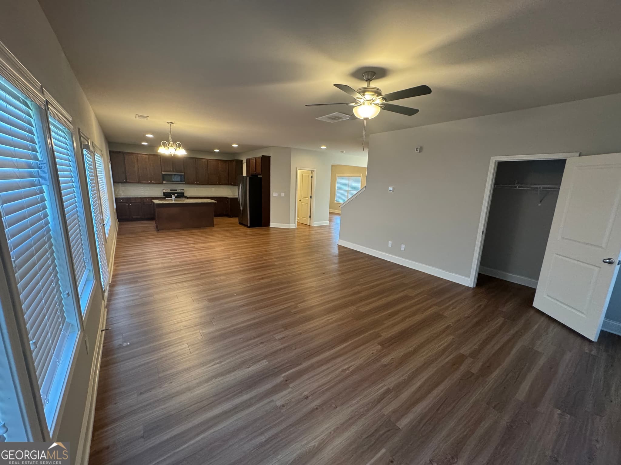 4 bedroom, 2.5 bathroom, 2,414 sq ft single family residence for sale at 61 Donegal Way, Dallas, GA 30132 — photo 6