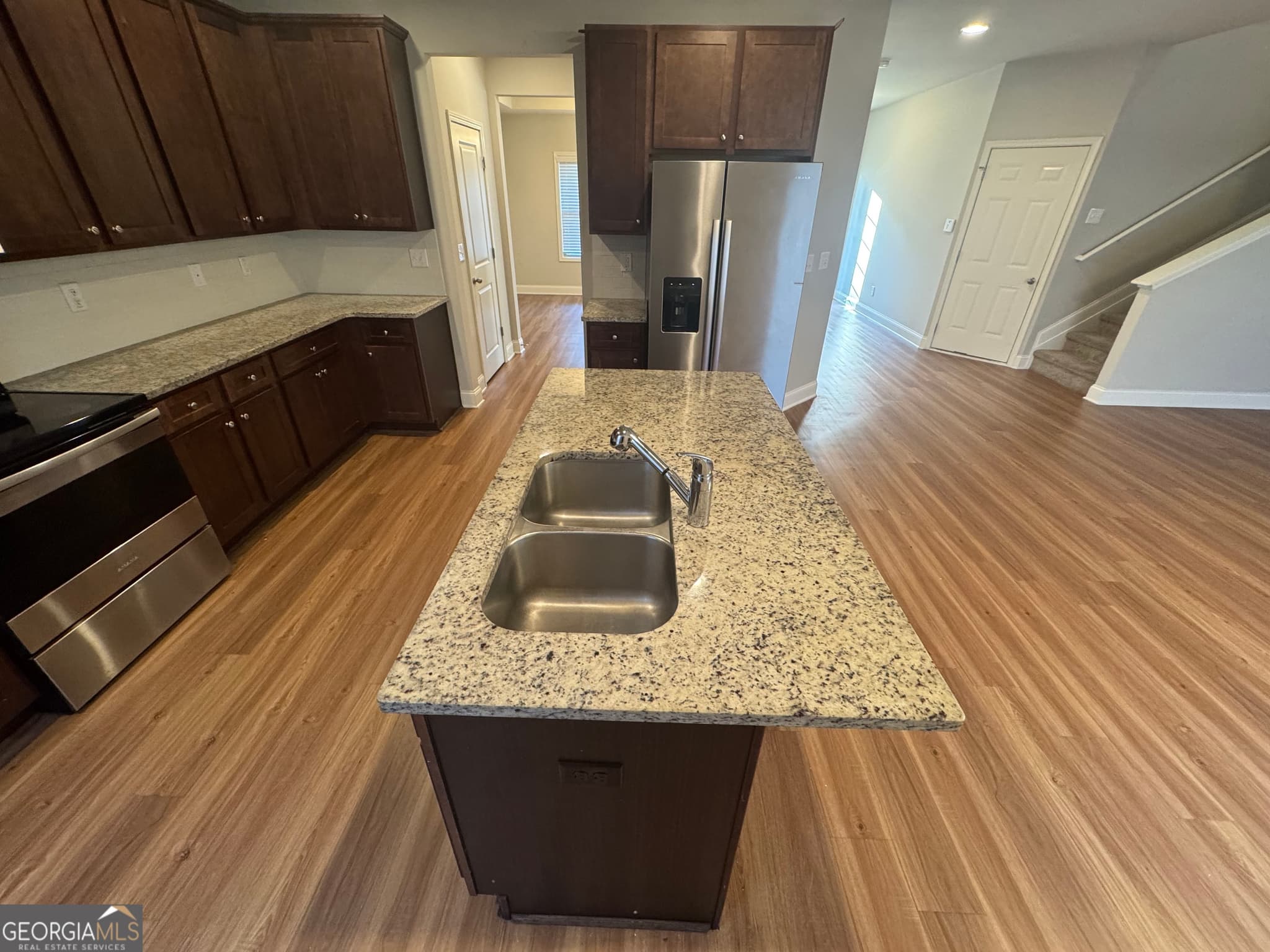 4 bedroom, 2.5 bathroom, 2,414 sq ft single family residence for sale at 61 Donegal Way, Dallas, GA 30132 — photo 7