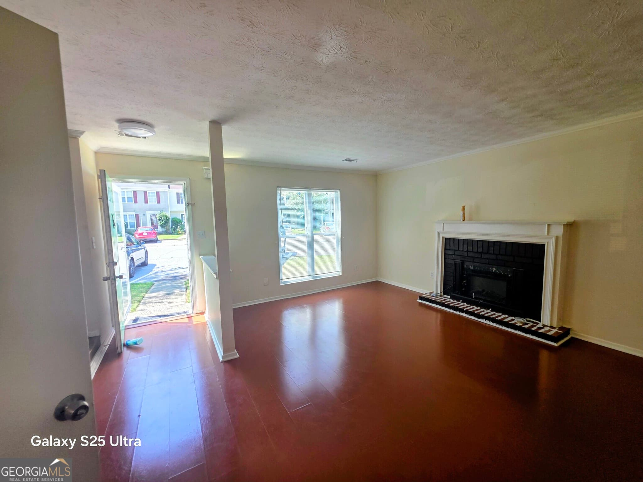 3 bedroom, 1.5 bathroom, 1,160 sq ft townhouse for sale at 3160 Shadow Walk Lane, Tucker, GA 30084 — photo 6