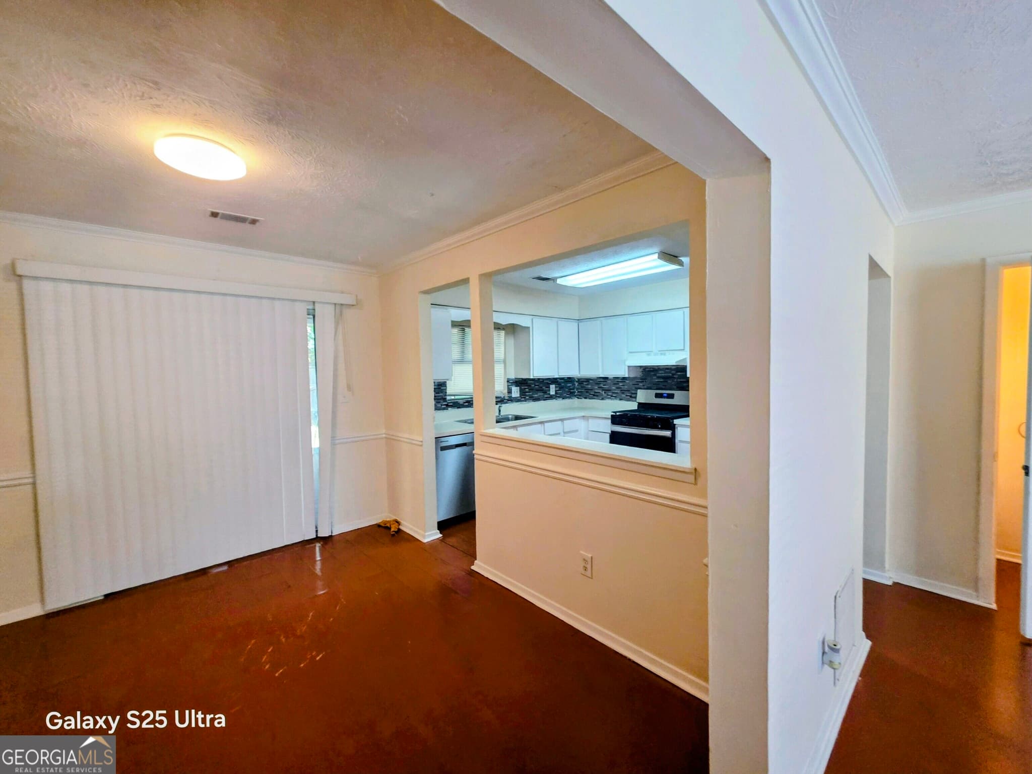 3 bedroom, 1.5 bathroom, 1,160 sq ft townhouse for sale at 3160 Shadow Walk Lane, Tucker, GA 30084 — photo 8