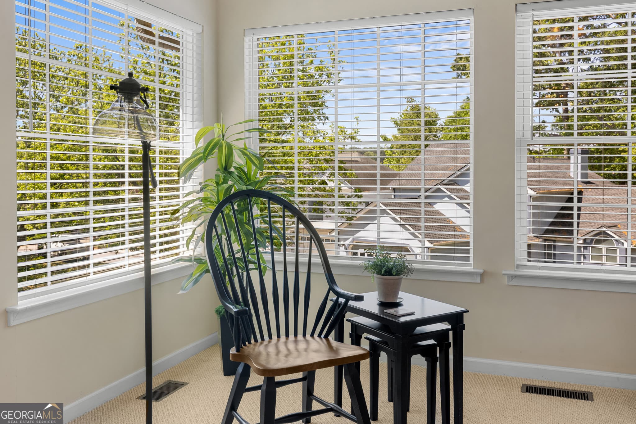 3 bedroom, 2 bathroom, 1,990 sq ft single family residence for sale at 305 Point Place Drive, Westminster, SC 29693 — photo 9