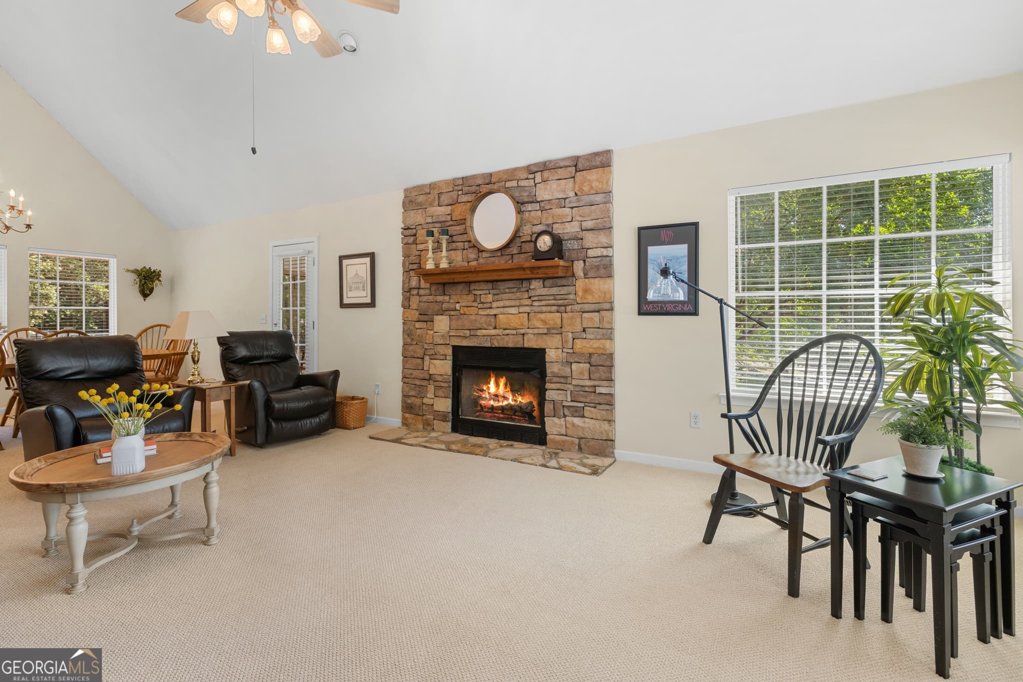 3 bedroom, 2 bathroom, 1,990 sq ft single family residence for sale at 305 Point Place Drive, Westminster, SC 29693 — photo 8