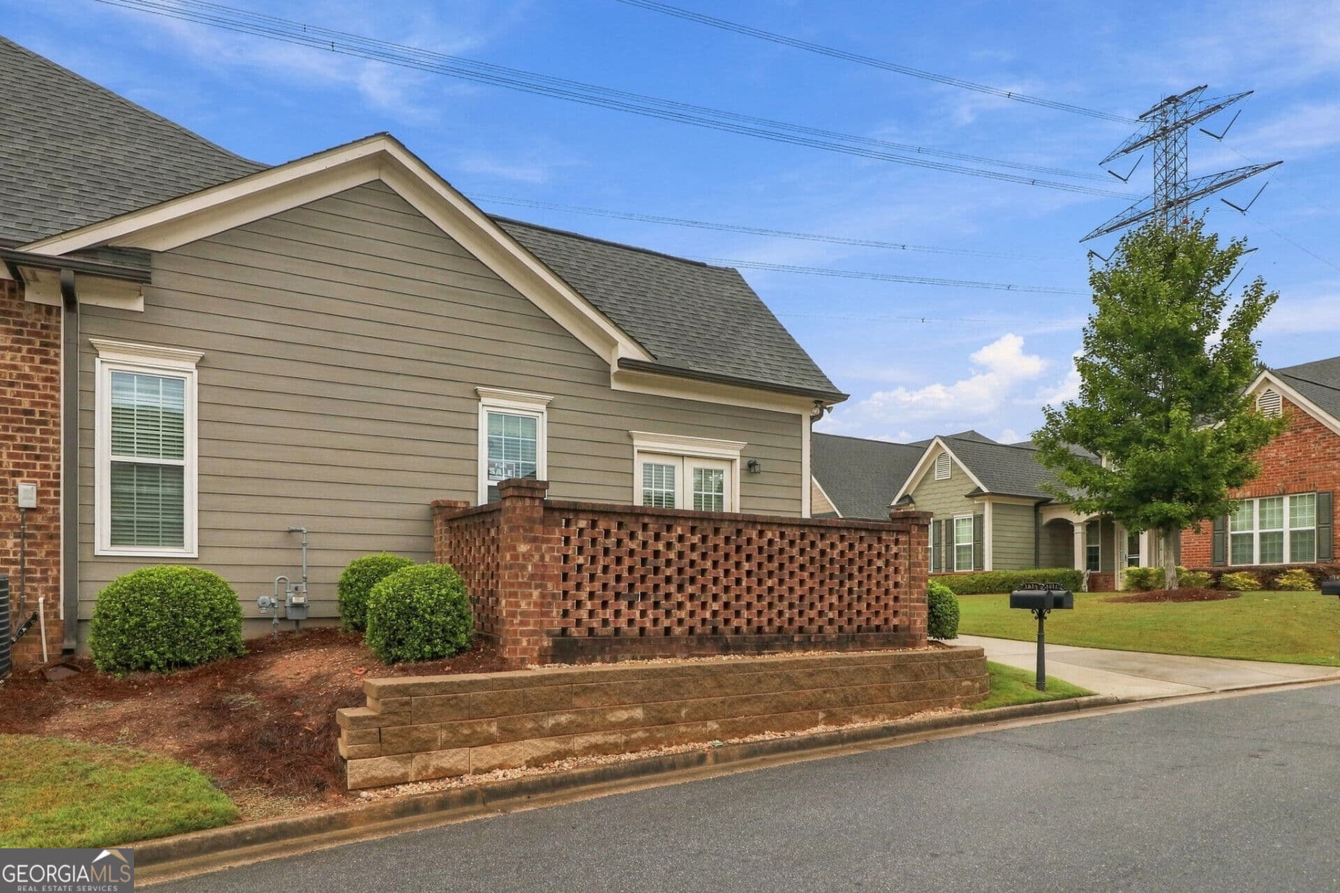2 bedroom, 2 bathroom, 1,742 sq ft condominium for sale at 1812 Manor View Circle 10, Acworth, GA 30101 — photo 6