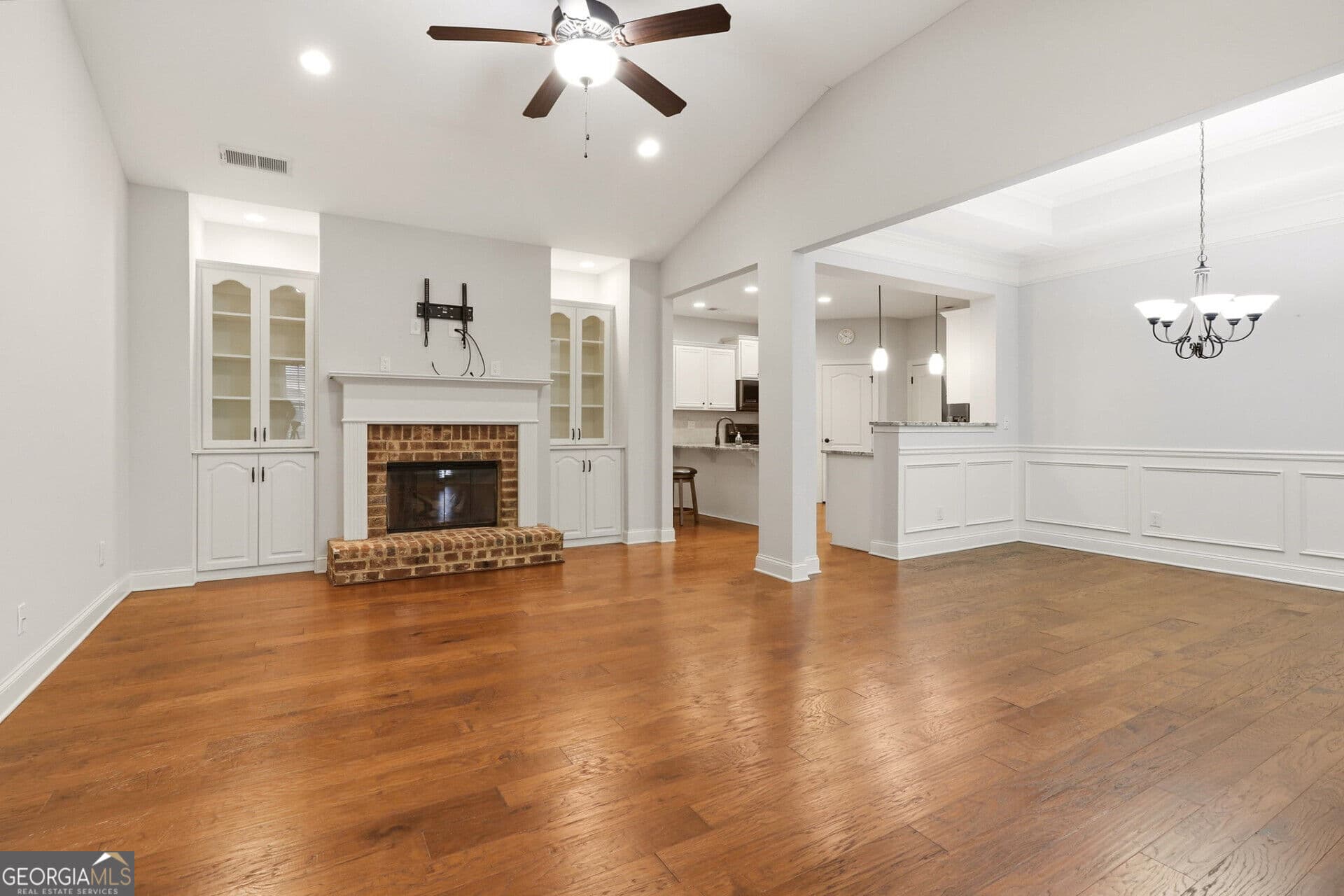 2 bedroom, 2 bathroom, 1,742 sq ft condominium for sale at 1812 Manor View Circle 10, Acworth, GA 30101 — photo 7