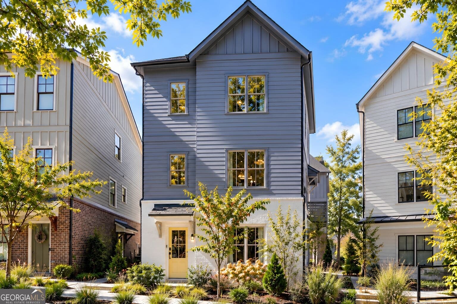 3 bedroom, 3.5 bathroom, 1,735 sq ft single family residence for sale at 3306 Stillwood Lane, Hapeville, GA 30354