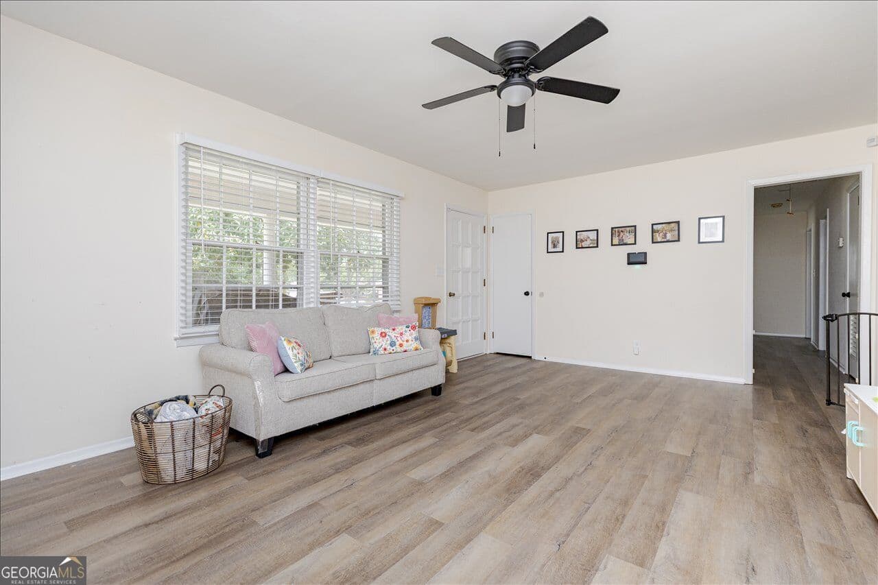 3 bedroom, 2 bathroom, 1,616 sq ft single family residence for sale at 411 Arrowhead Trail, Warner Robins, GA 31088 — photo 10