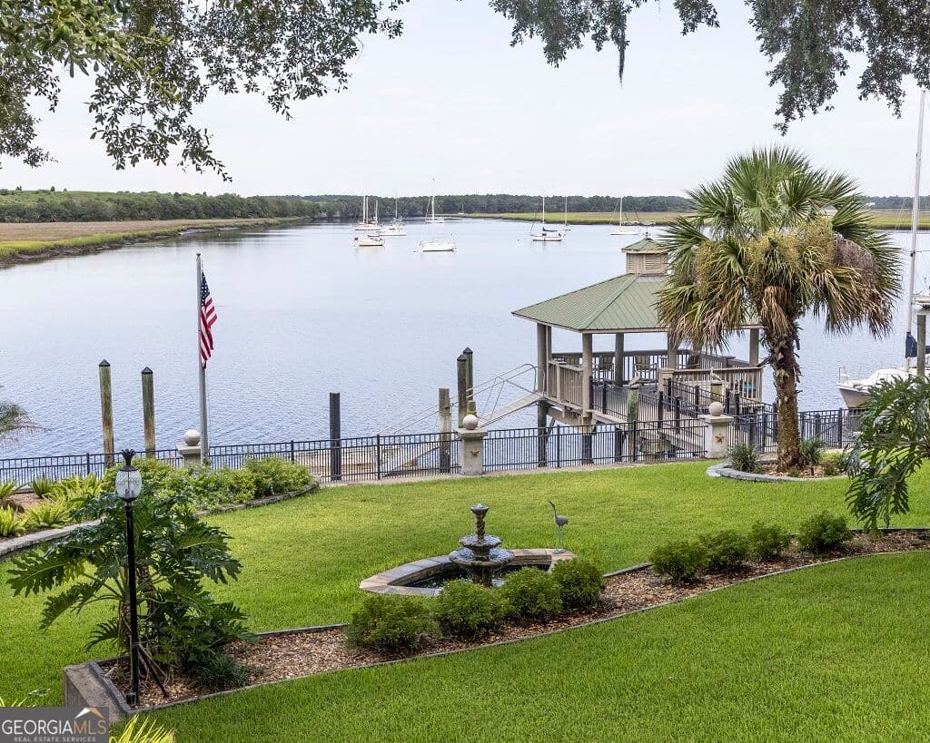 5 bedroom, 3.5 bathroom, 3,850 sq ft single family residence for sale at 208 Barkentine Drive, St. Marys, GA 31558 — photo 6