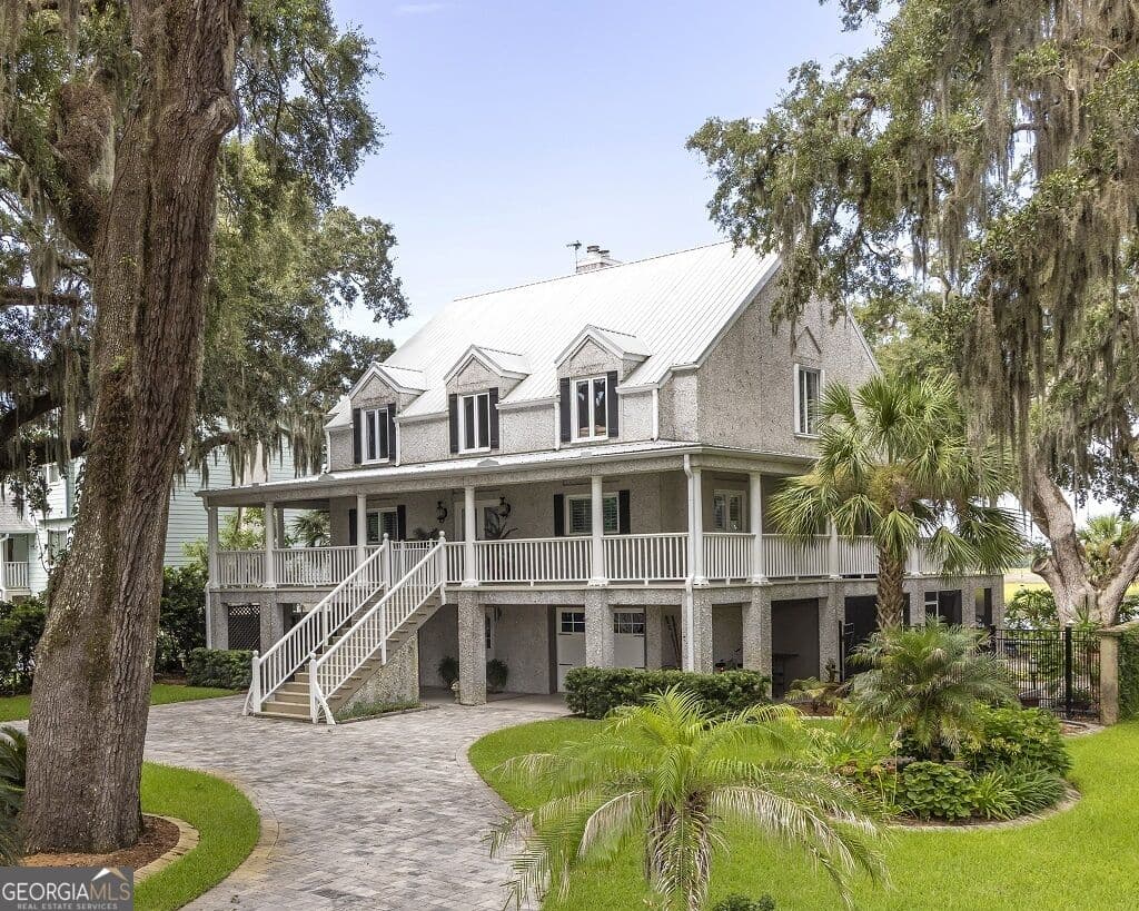 5 bedroom, 3.5 bathroom, 3,850 sq ft single family residence for sale at 208 Barkentine Drive, St. Marys, GA 31558