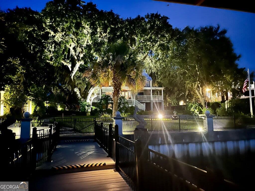 5 bedroom, 3.5 bathroom, 3,850 sq ft single family residence for sale at 208 Barkentine Drive, St. Marys, GA 31558 — photo 4