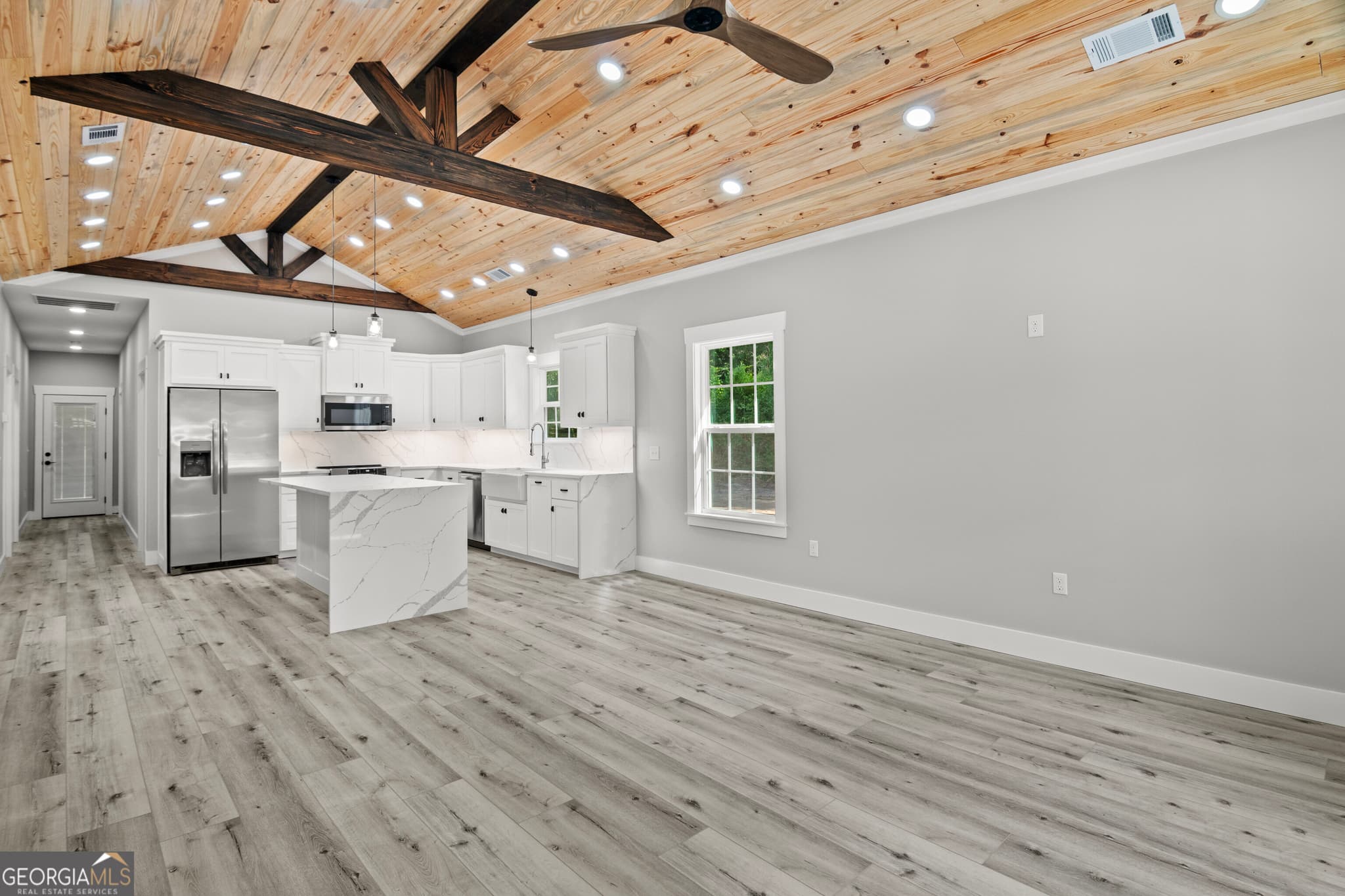 3 bedroom, 2 bathroom, 1,857 sq ft single family residence for sale at 93 Riverside Drive, Jesup, GA 31545 — photo 7