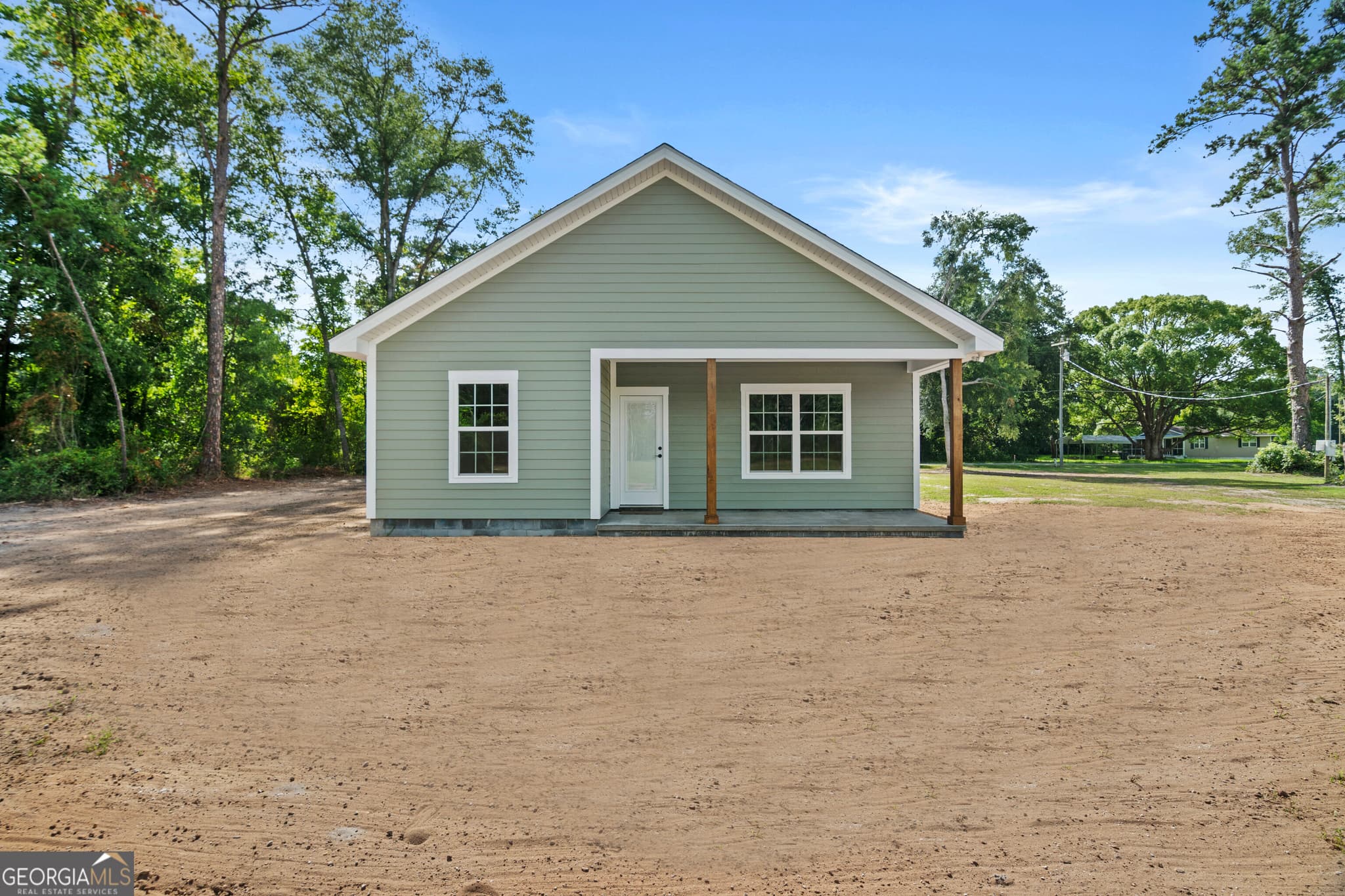 3 bedroom, 2 bathroom, 1,857 sq ft single family residence for sale at 93 Riverside Drive, Jesup, GA 31545 — photo 5