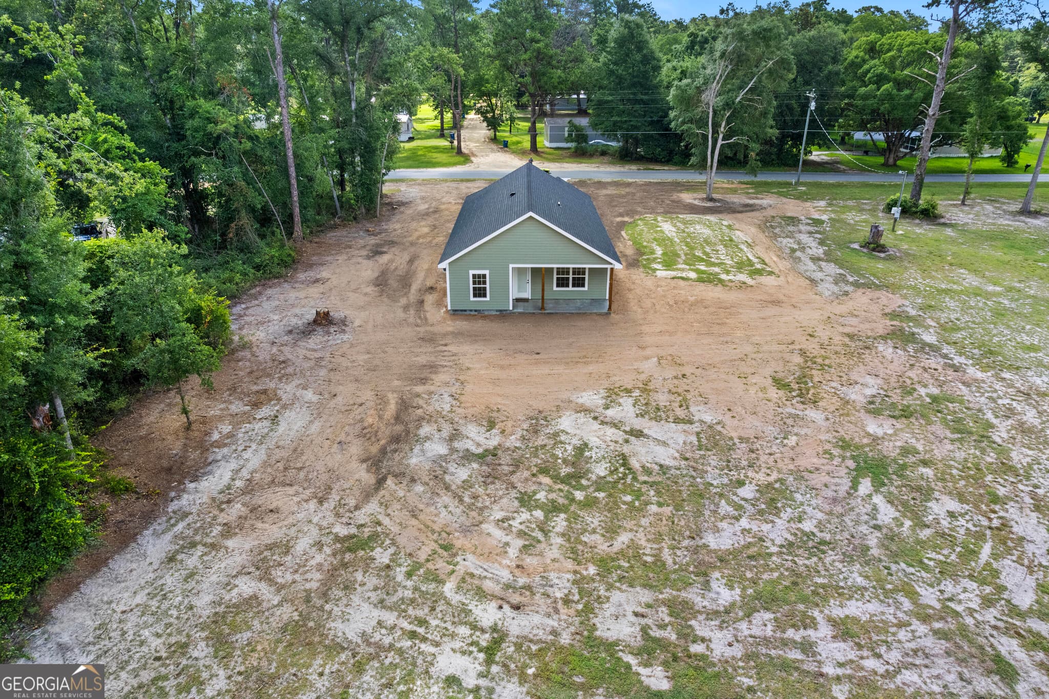 3 bedroom, 2 bathroom, 1,857 sq ft single family residence for sale at 93 Riverside Drive, Jesup, GA 31545 — photo 4