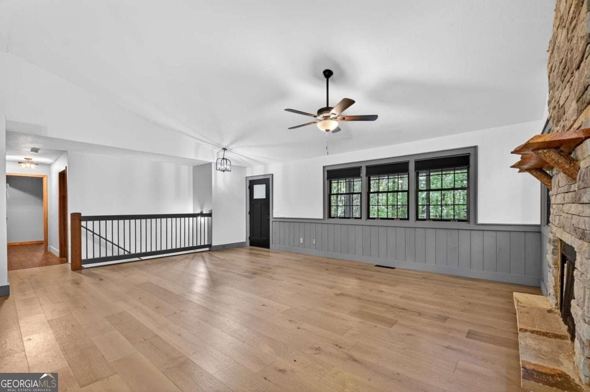 5 bedroom, 5 bathroom, 3,536 sq ft single family residence for sale at 37 River Ridge, Blue Ridge, GA 30513 — photo 6