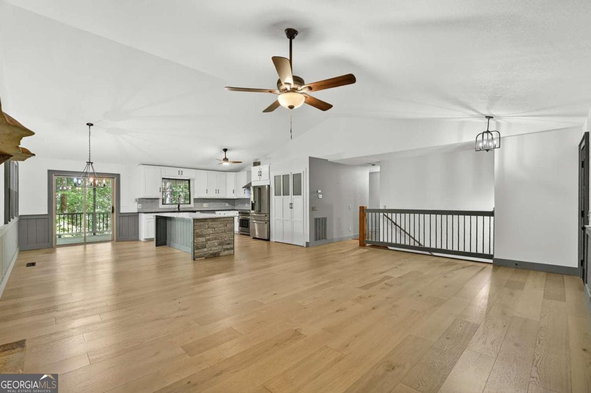 5 bedroom, 5 bathroom, 3,536 sq ft single family residence for sale at 37 River Ridge, Blue Ridge, GA 30513 — photo 7