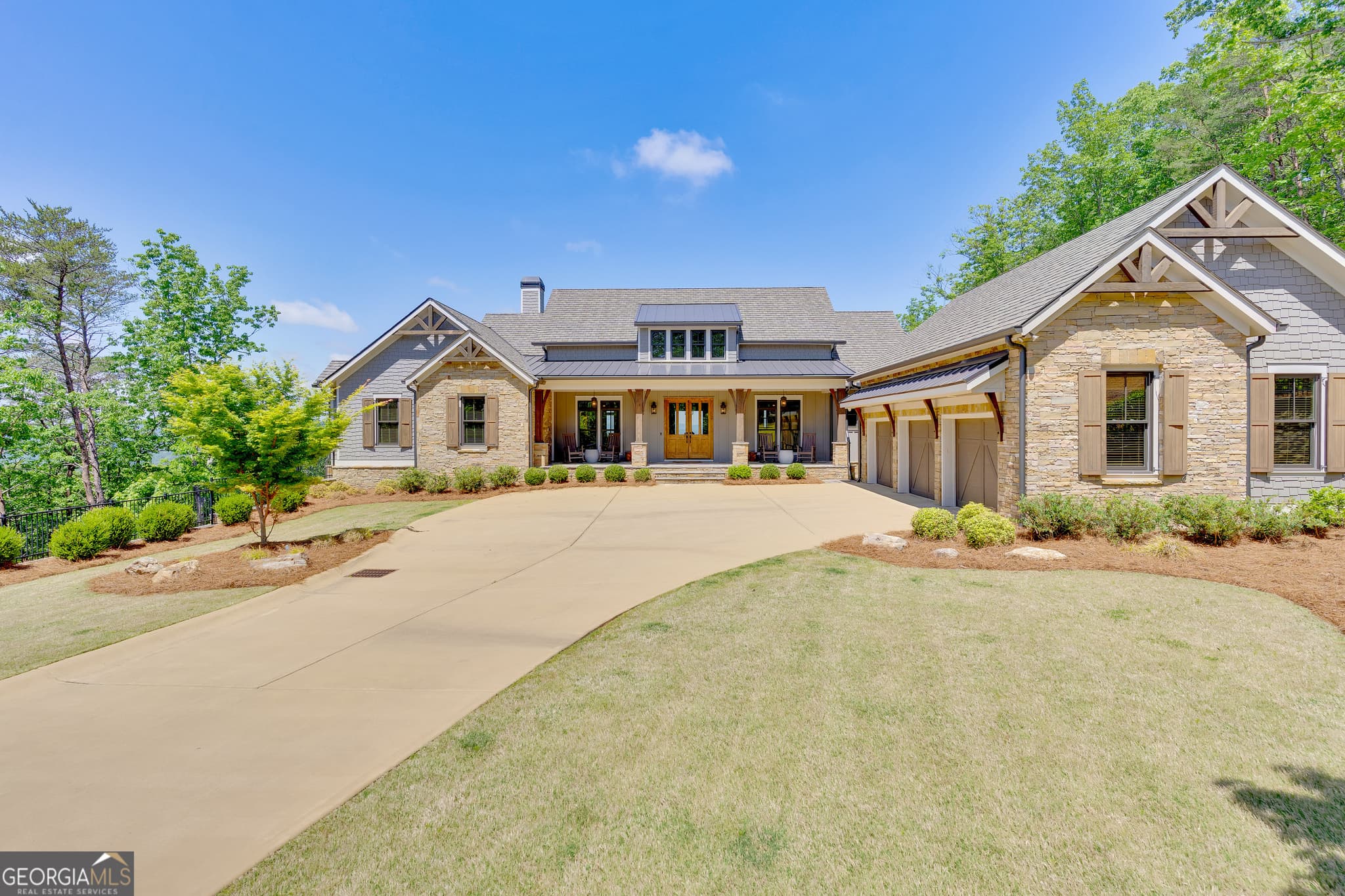 5 bedroom, 4.5 bathroom, 5,676 sq ft single family residence for sale at 13 Arrow Mtn Drive, Cartersville, GA 30121 — photo 2