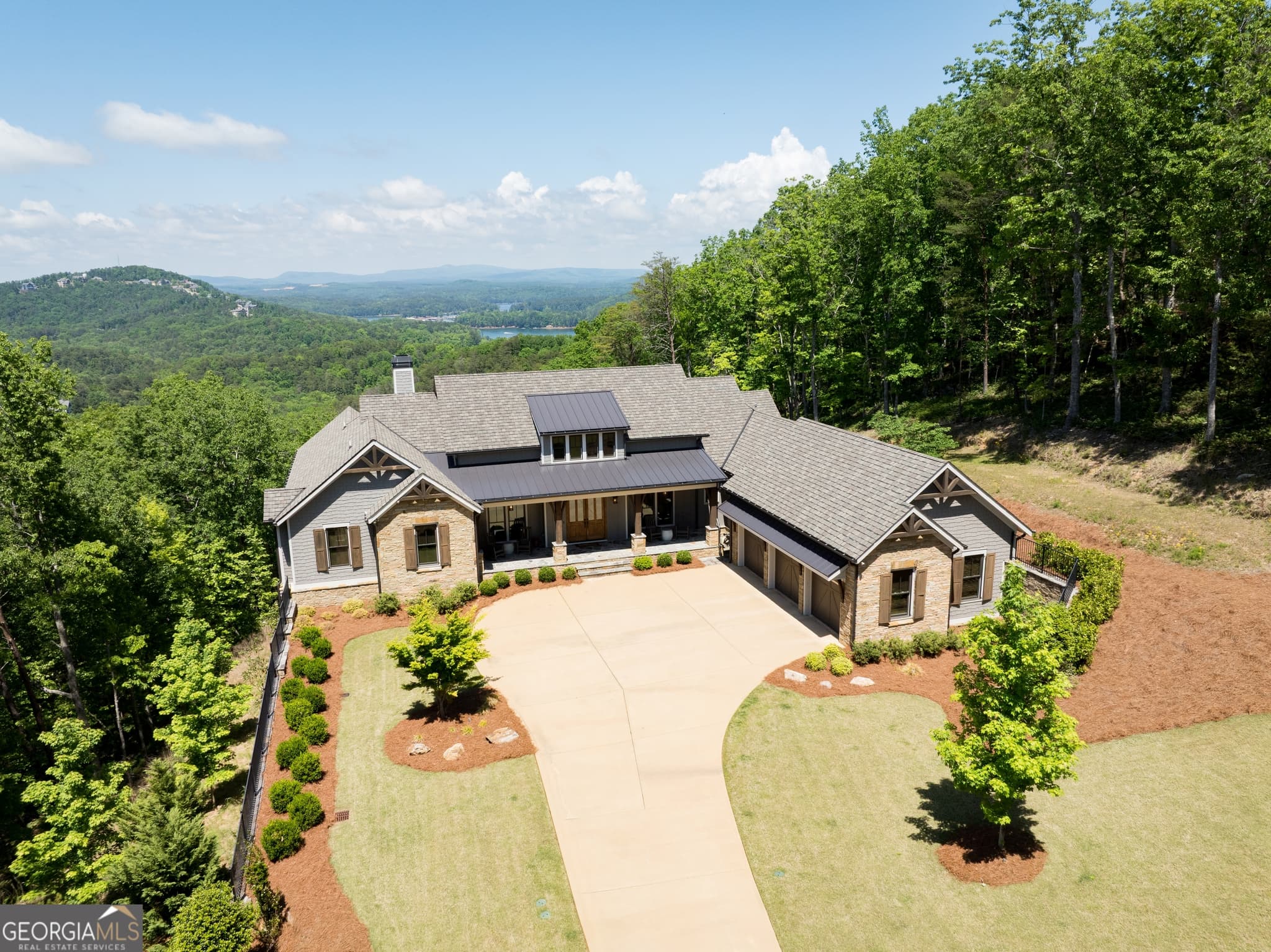 5 bedroom, 4.5 bathroom, 5,676 sq ft single family residence for sale at 13 Arrow Mtn Drive, Cartersville, GA 30121