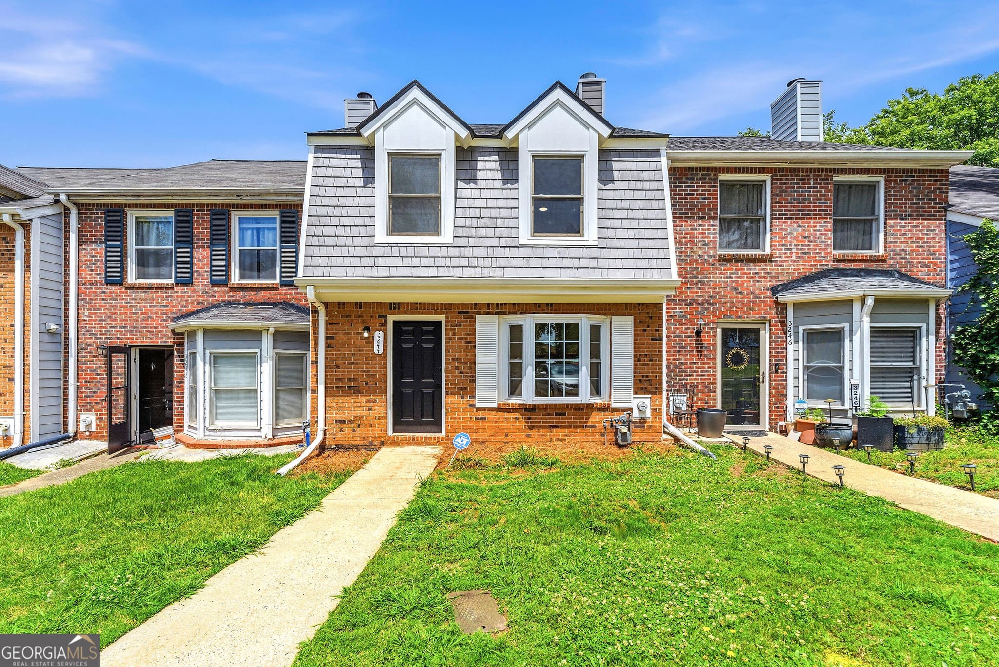 3 bedroom, 2.5 bathroom, 1,820 sq ft townhouse sold at 3244 Hampton Court, Smyrna, GA 30082