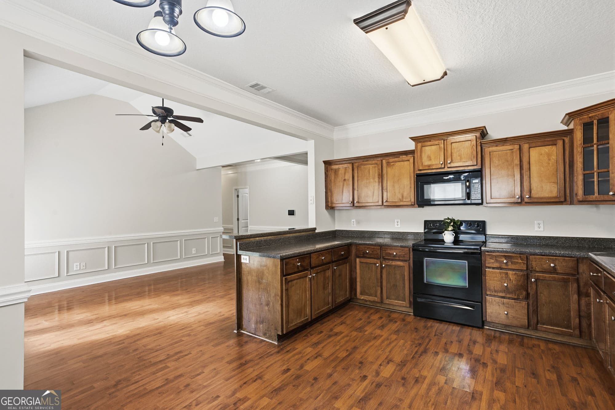 4 bedroom, 2 bathroom, 1,736 sq ft single family residence for sale at 370 Carson Street, Ludowici, GA 31316 — photo 8