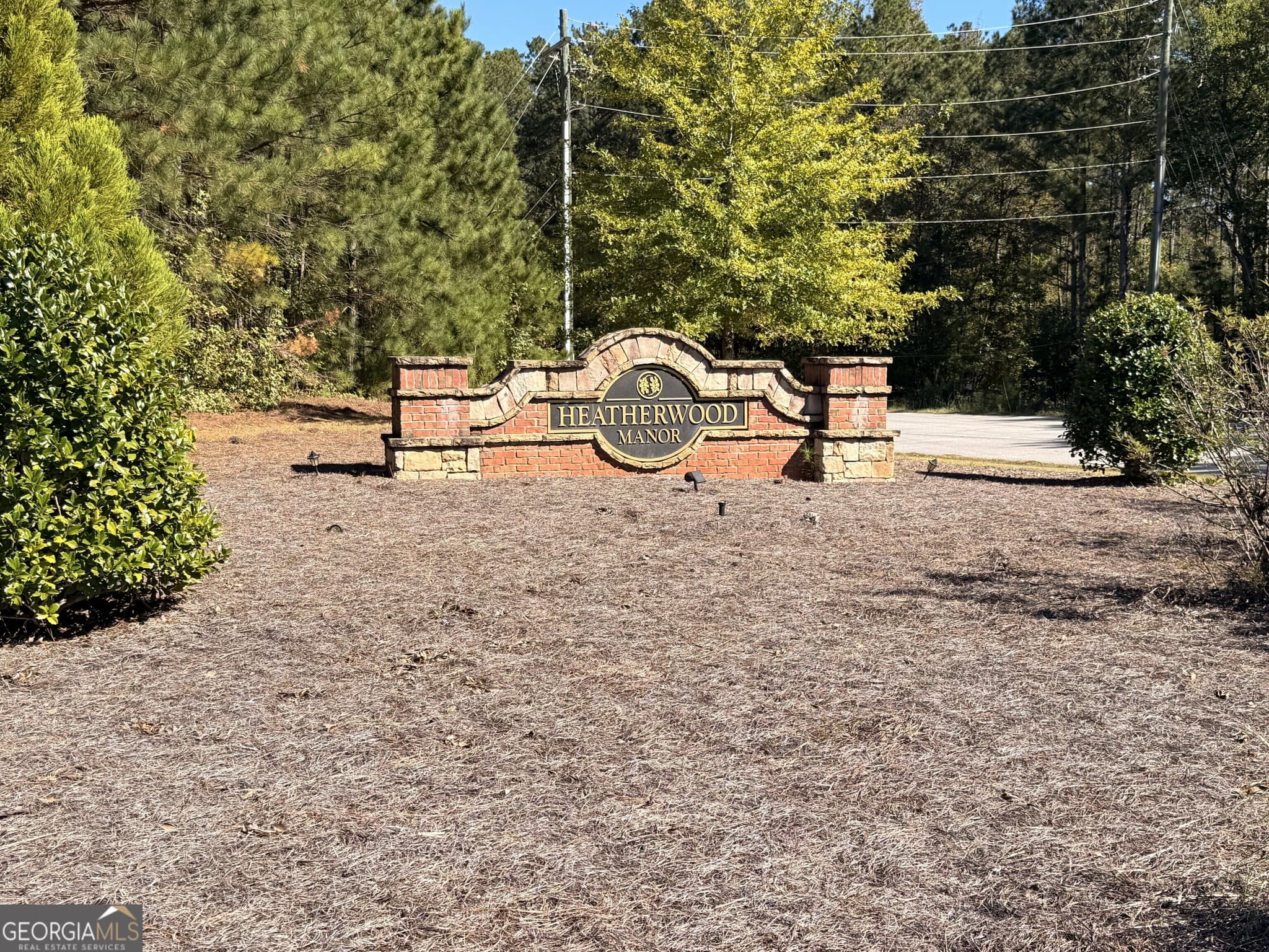 5 bedroom, 3.5 bathroom single family residence for sale at 9455 Glacial Lane, Fairburn, GA 30213 — photo 2