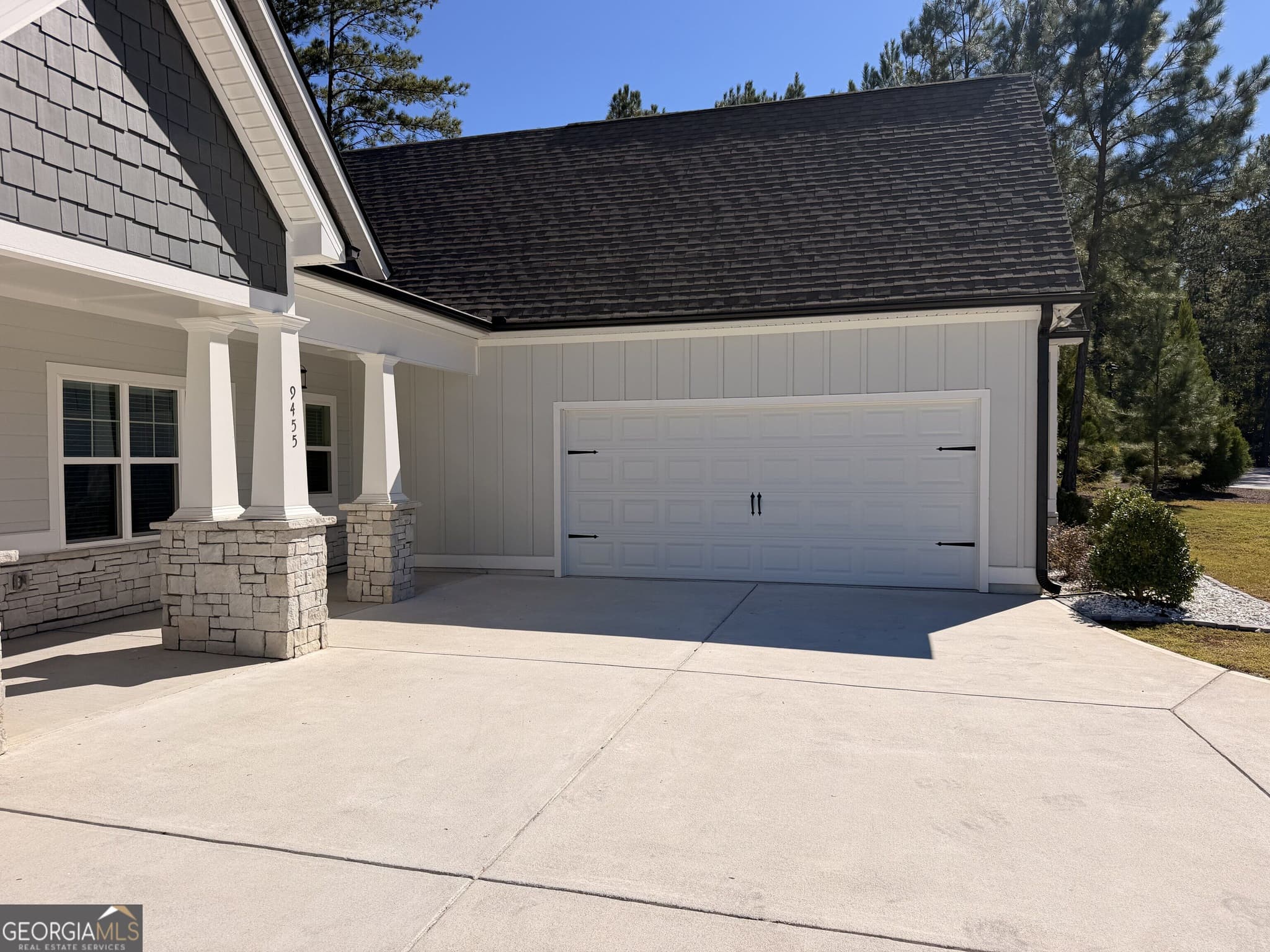 5 bedroom, 3.5 bathroom single family residence for sale at 9455 Glacial Lane, Fairburn, GA 30213 — photo 4
