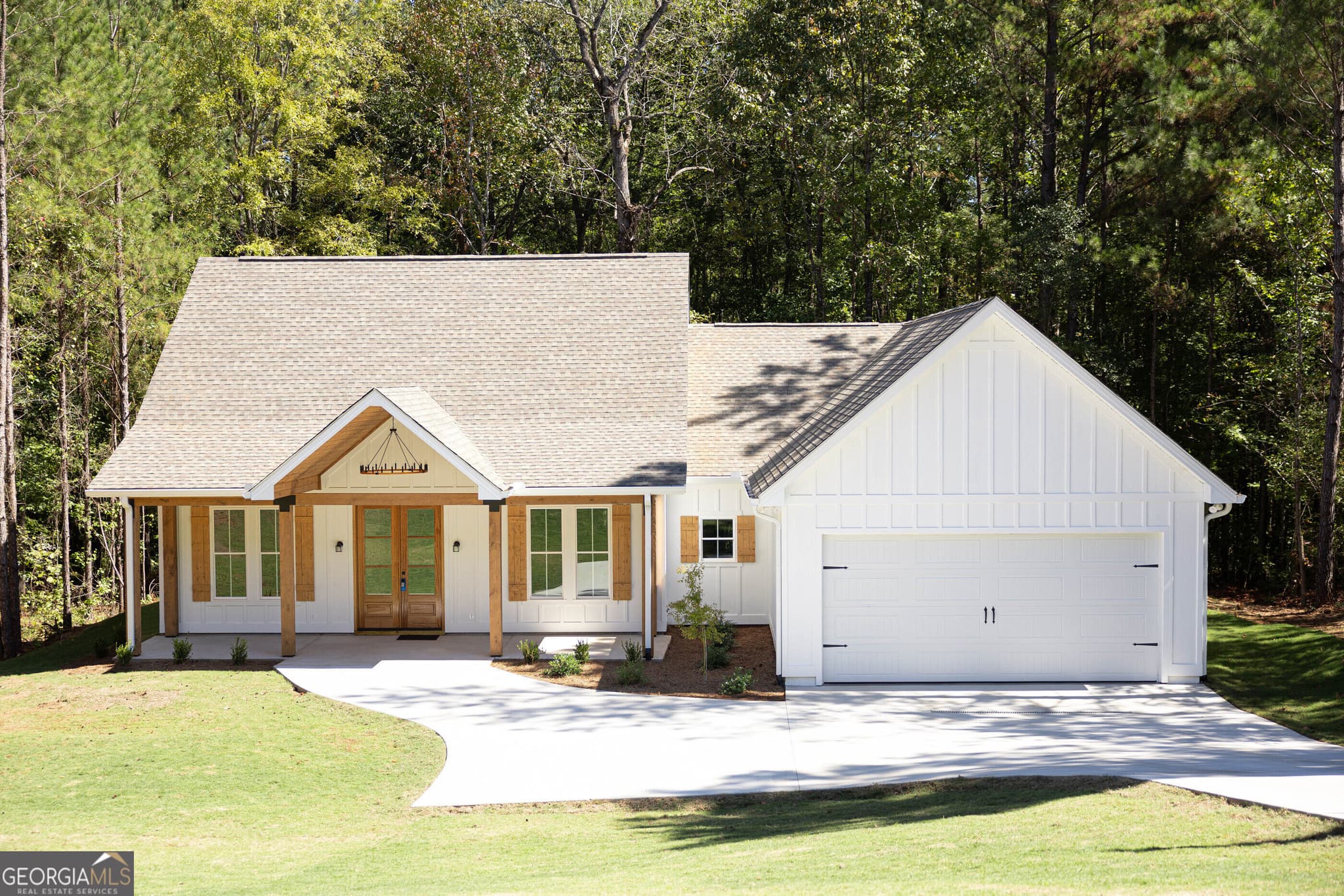 3 bedroom, 2 bathroom, 1,758 sq ft single family residence for sale at 6491 13th Court, Lanett, AL 36863
