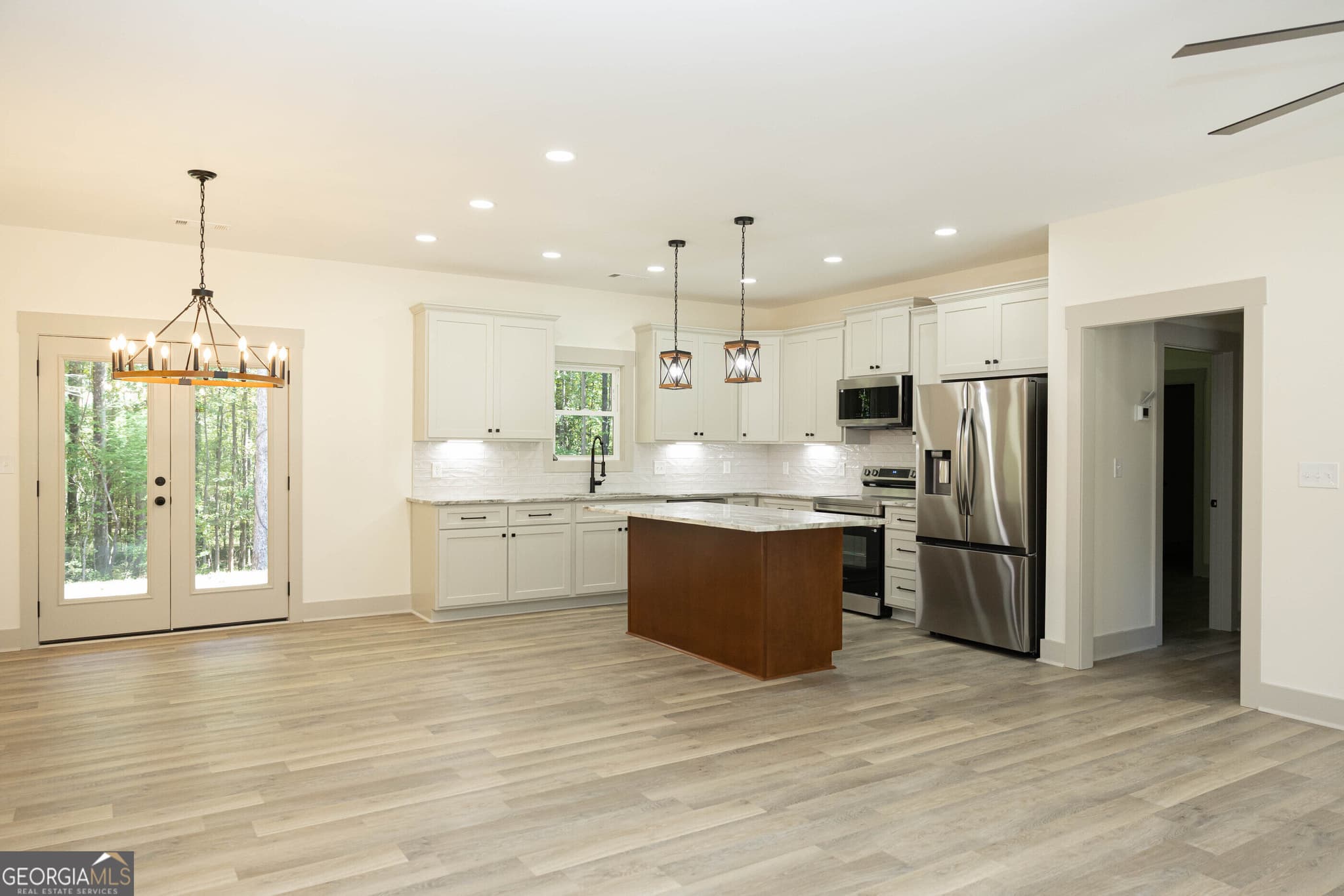 3 bedroom, 2 bathroom, 1,758 sq ft single family residence for sale at 6491 13th Court, Lanett, AL 36863 — photo 5