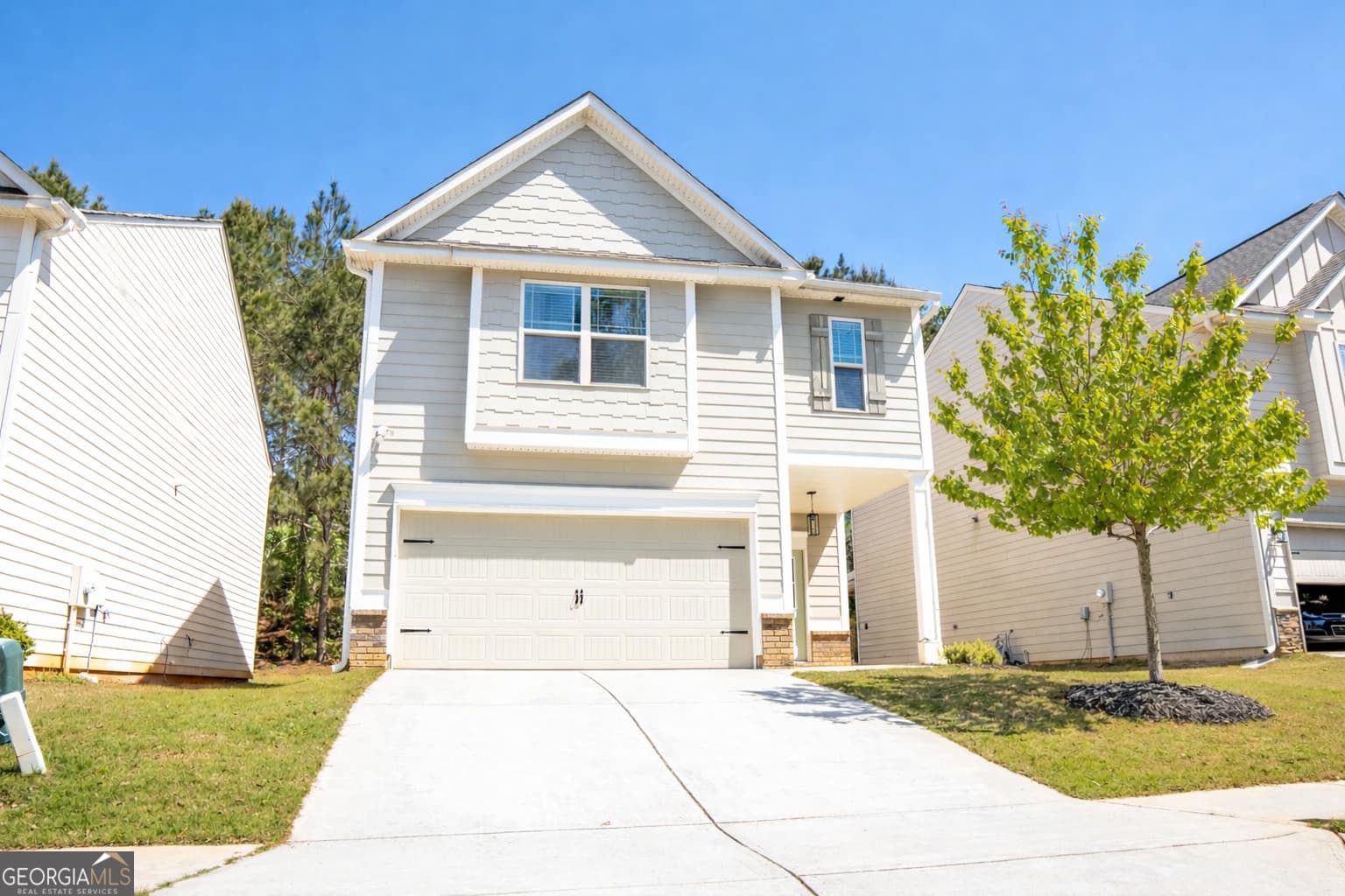 3 bedroom, 2.5 bathroom, 2,100 sq ft single family residence sold at 48 Southwind Circle, Newnan, GA 30265