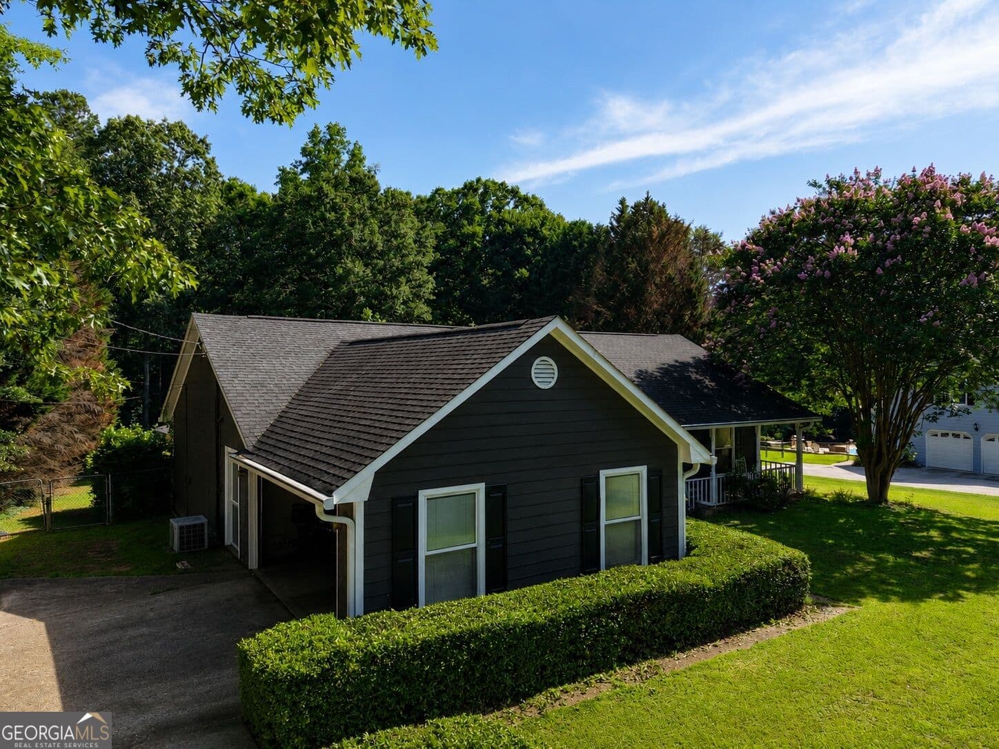 3 bedroom, 2 bathroom, 1,826 sq ft single family residence for sale at 180 Valley Brook Trail, Jonesboro, GA 30238 — photo 2