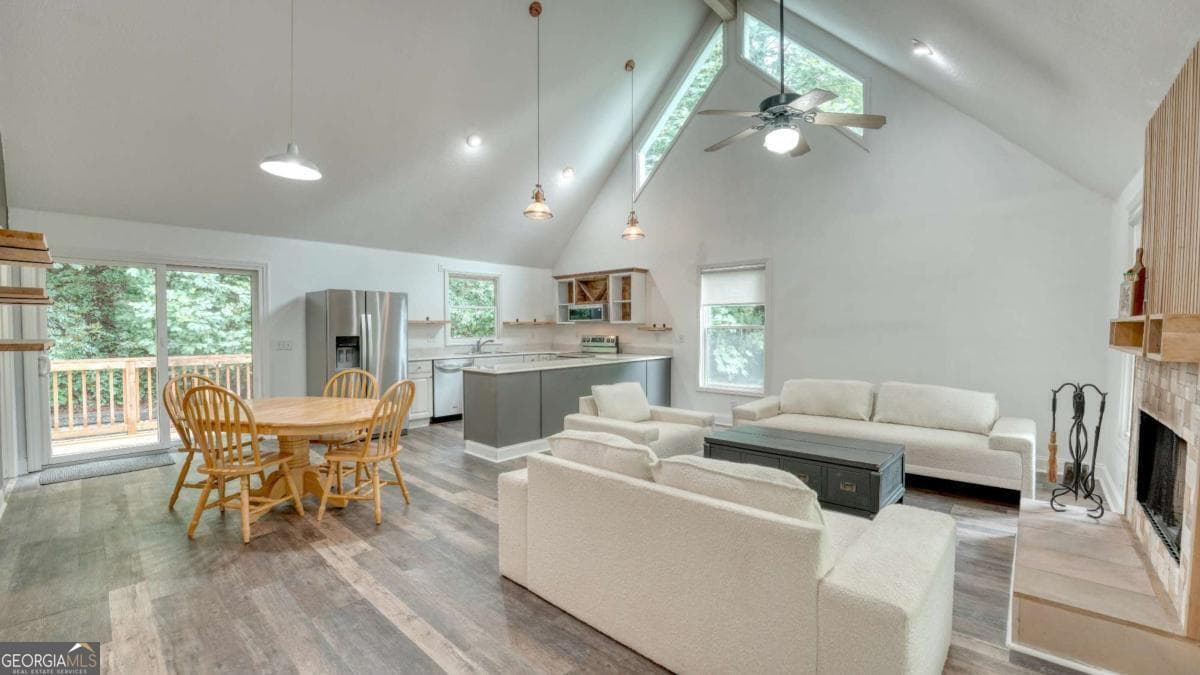 3 bedroom, 2.5 bathroom, 1,695 sq ft single family residence for sale at 4107 Twiggs Drive 3,4,AND 5, Hiawassee, GA 30546 — photo 3