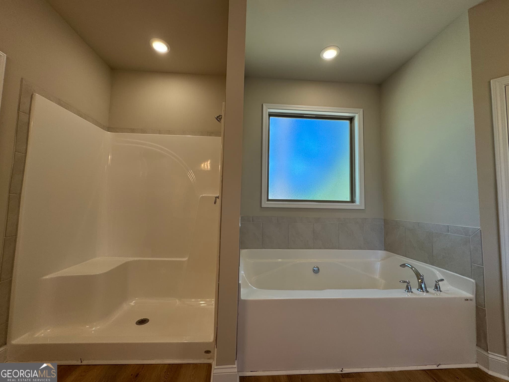 5 bedroom, 3 bathroom, 2,726 sq ft single family residence for sale at 4297 Round Stone Trail, Snellville, GA 30039 — photo 8