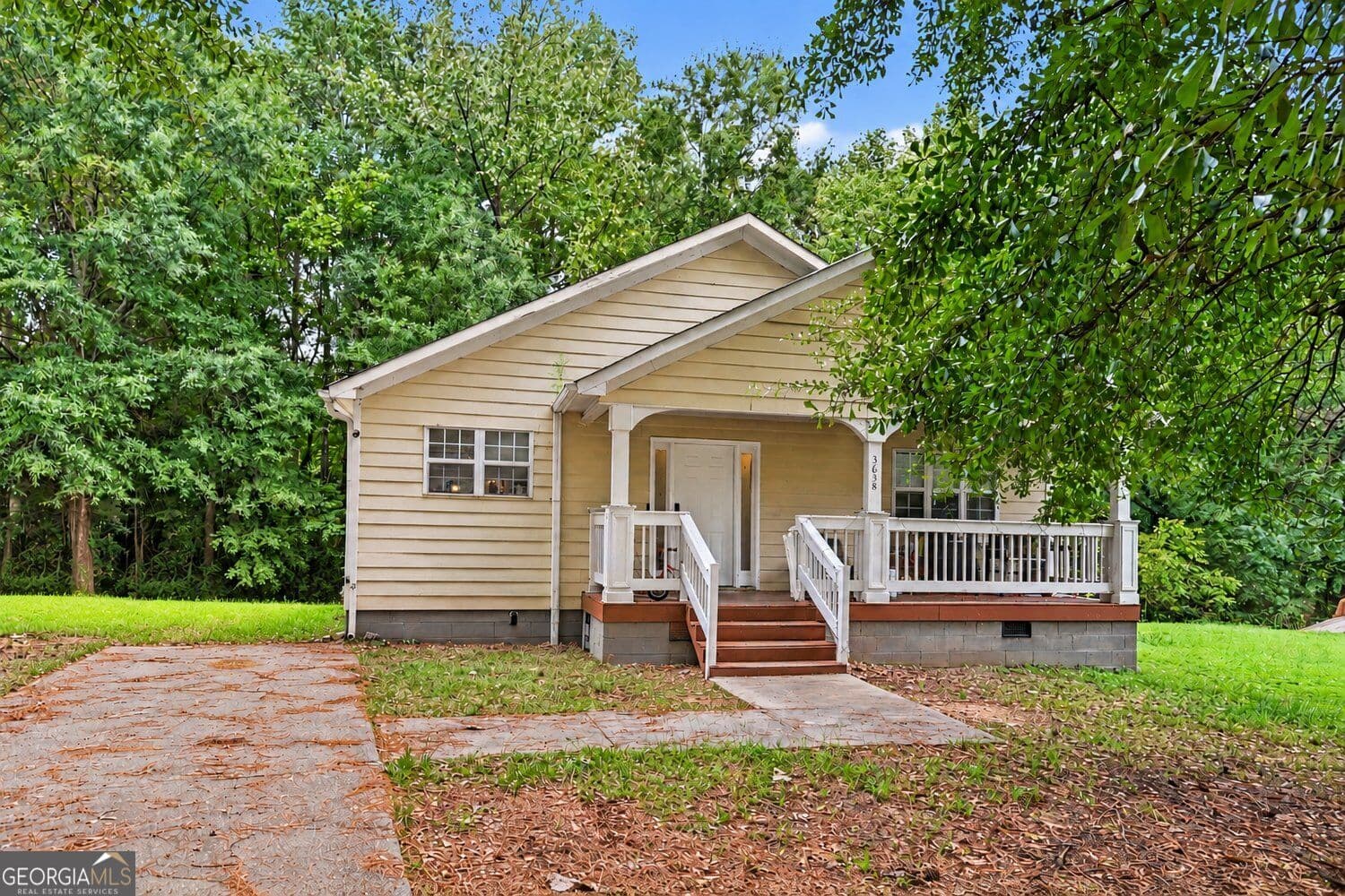 multi family for sale at 3638 Bolfair Drive, Atlanta, GA 30331 — photo 1 of 29