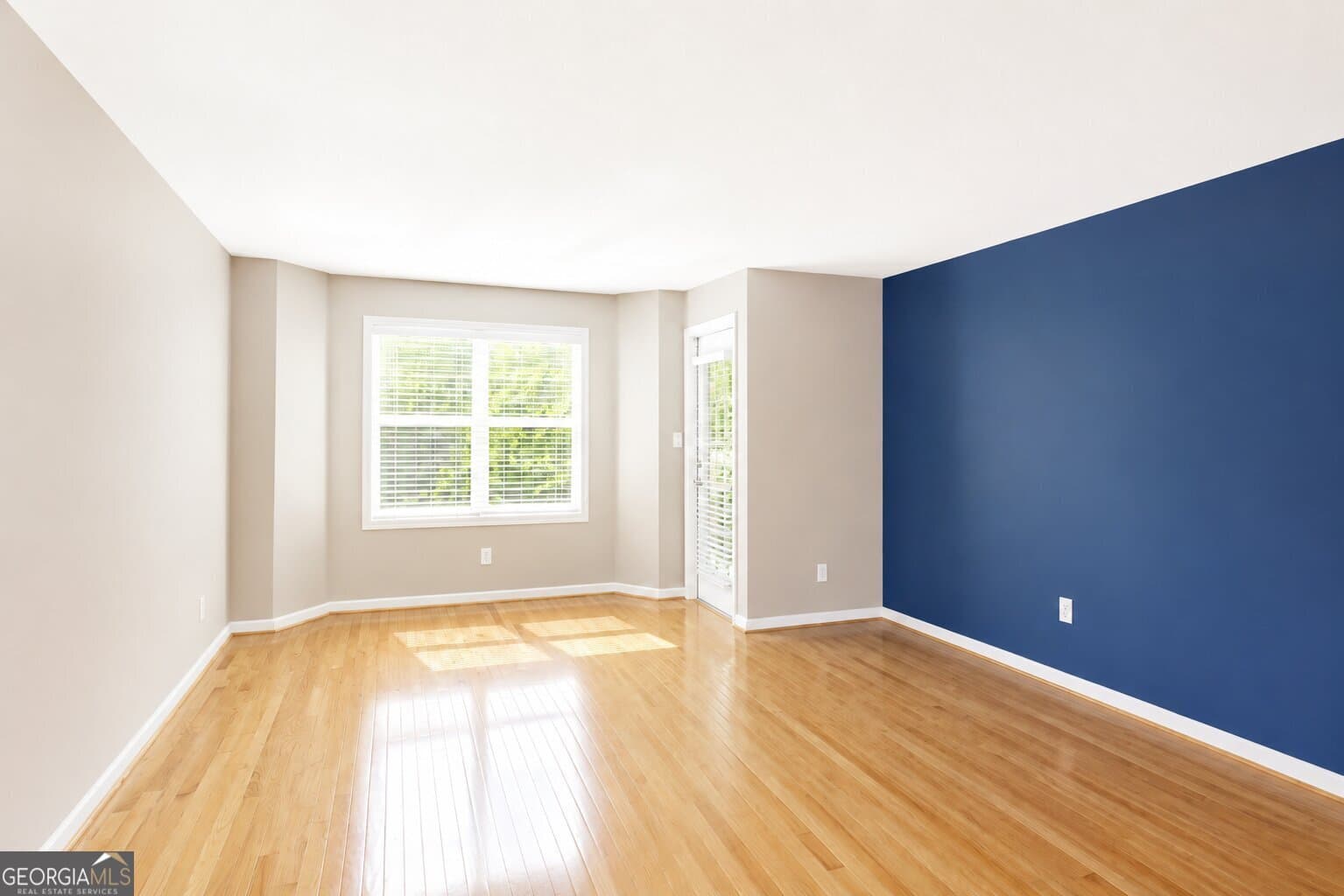 1 bedroom, 1 bathroom, 690 sq ft condominium for sale at 3069 Chastain Park Court, Atlanta, GA 30342 — photo 5