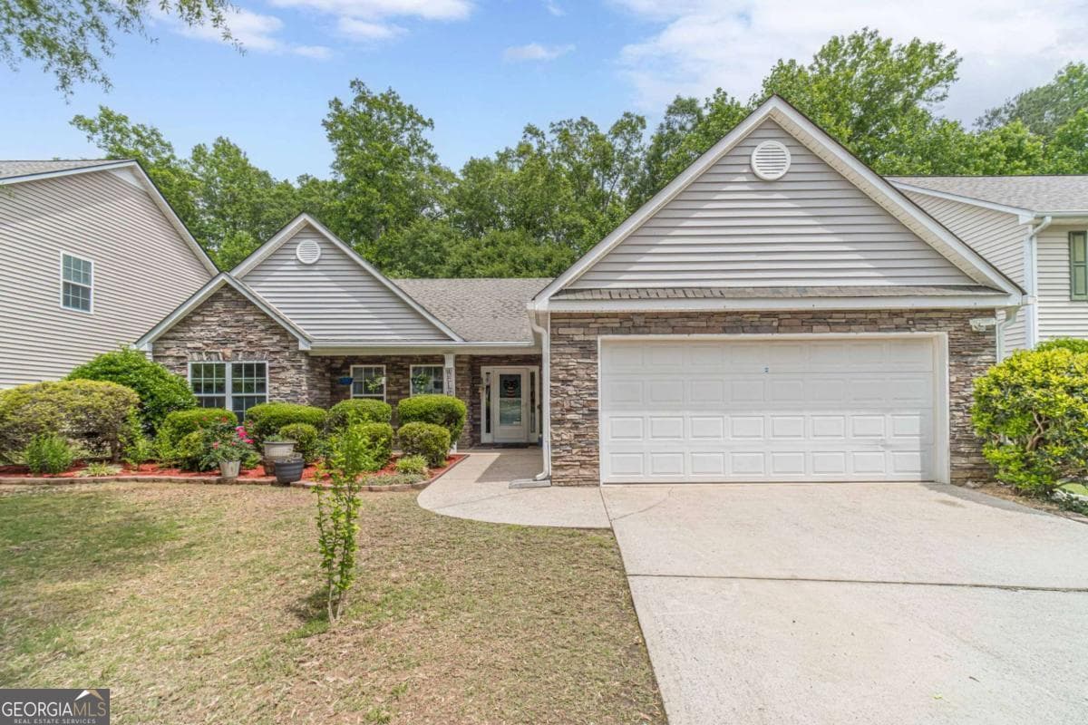 3 bedroom, 2 bathroom, 1,846 sq ft single family residence sold at 3244 Watson Meadow Lane, Loganville, GA 30052