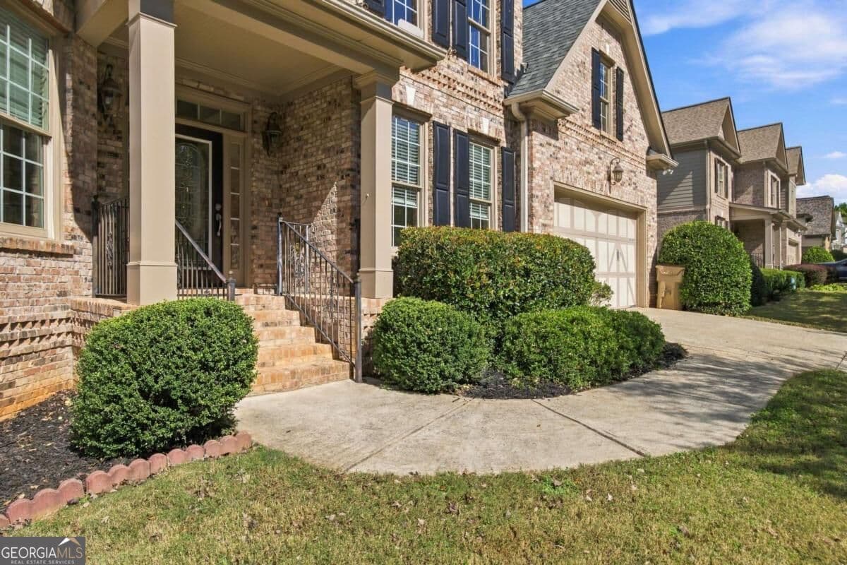 6 bedroom, 5 bathroom, 4,523 sq ft single family residence for sale at 1905 Macby Drive, Marietta, GA 30066 — photo 6