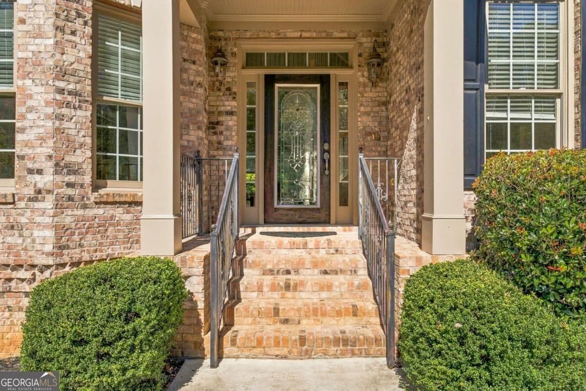 6 bedroom, 5 bathroom, 4,523 sq ft single family residence for sale at 1905 Macby Drive, Marietta, GA 30066 — photo 7