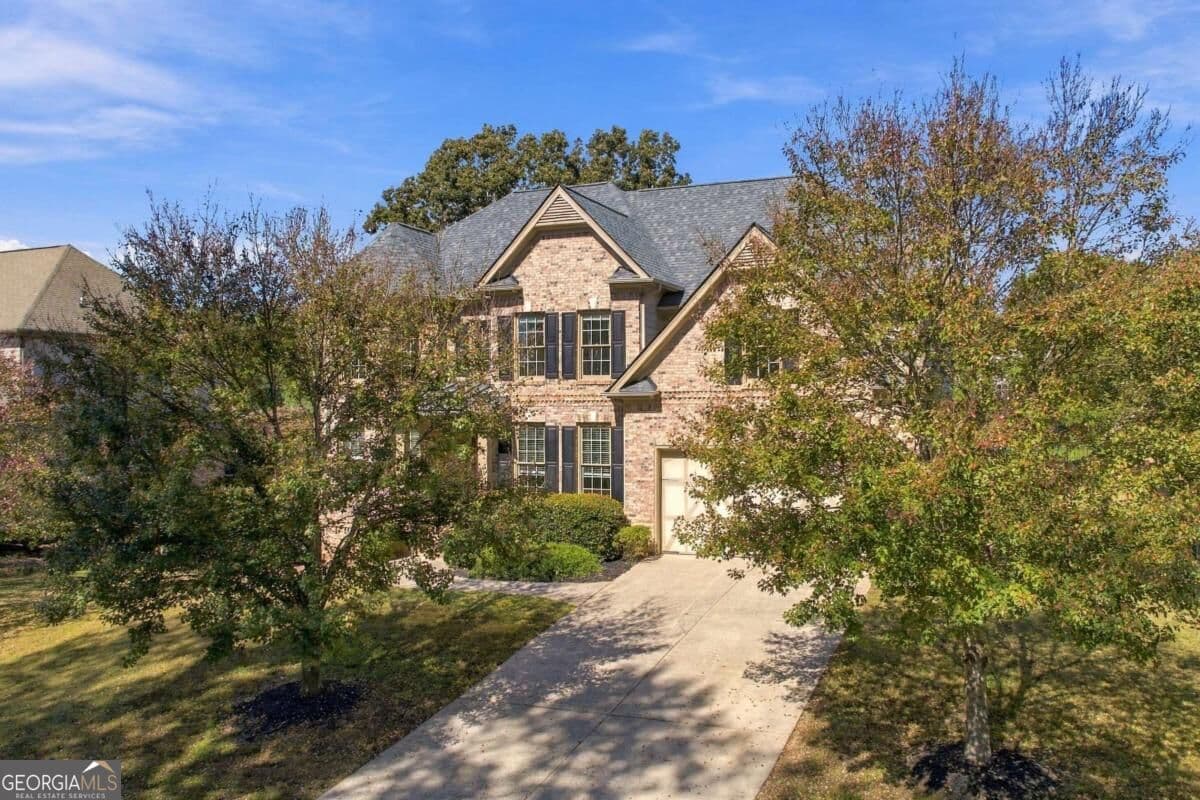 6 bedroom, 5 bathroom, 4,523 sq ft single family residence for sale at 1905 Macby Drive, Marietta, GA 30066 — photo 5