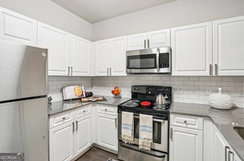 2 bedroom, 2.5 bathroom, 1,032 sq ft apartment for rent at 405 Phillip Boulevard 322, Lawrenceville, GA 30046 for $1,366 a month — photo 2
