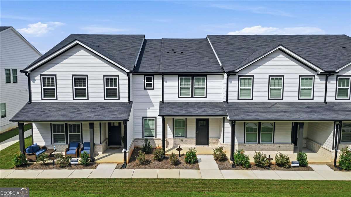 3 bedroom, 2.5 bathroom townhouse for rent at 2238 Ashton Drive, Conyers, GA 30013 for $2,150 a month — photo 1 of 1
