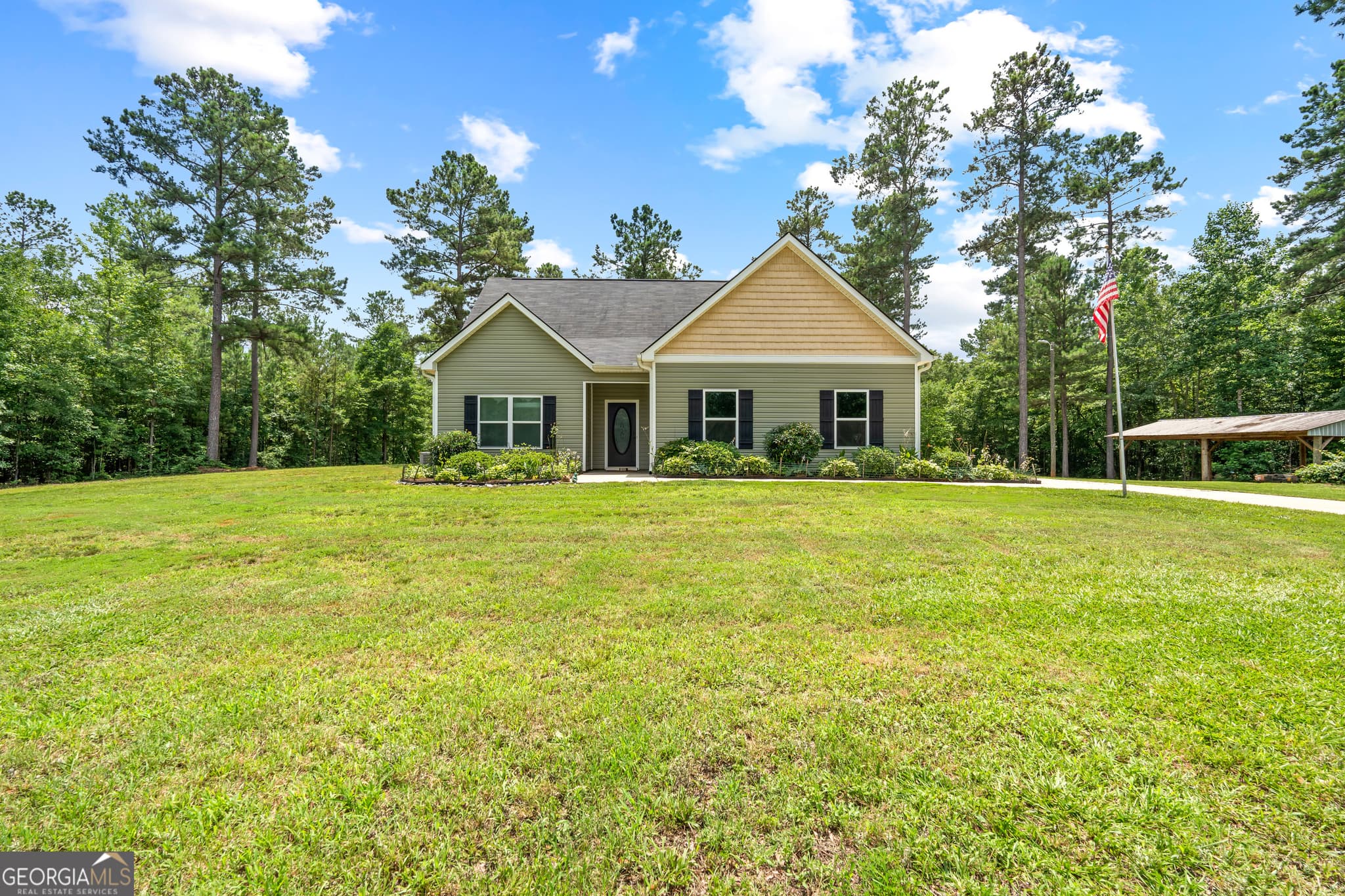 3 bedroom, 2 bathroom, 1,800 sq ft single family residence sold at 1041 Dunlap Road, Luthersville, GA 30251