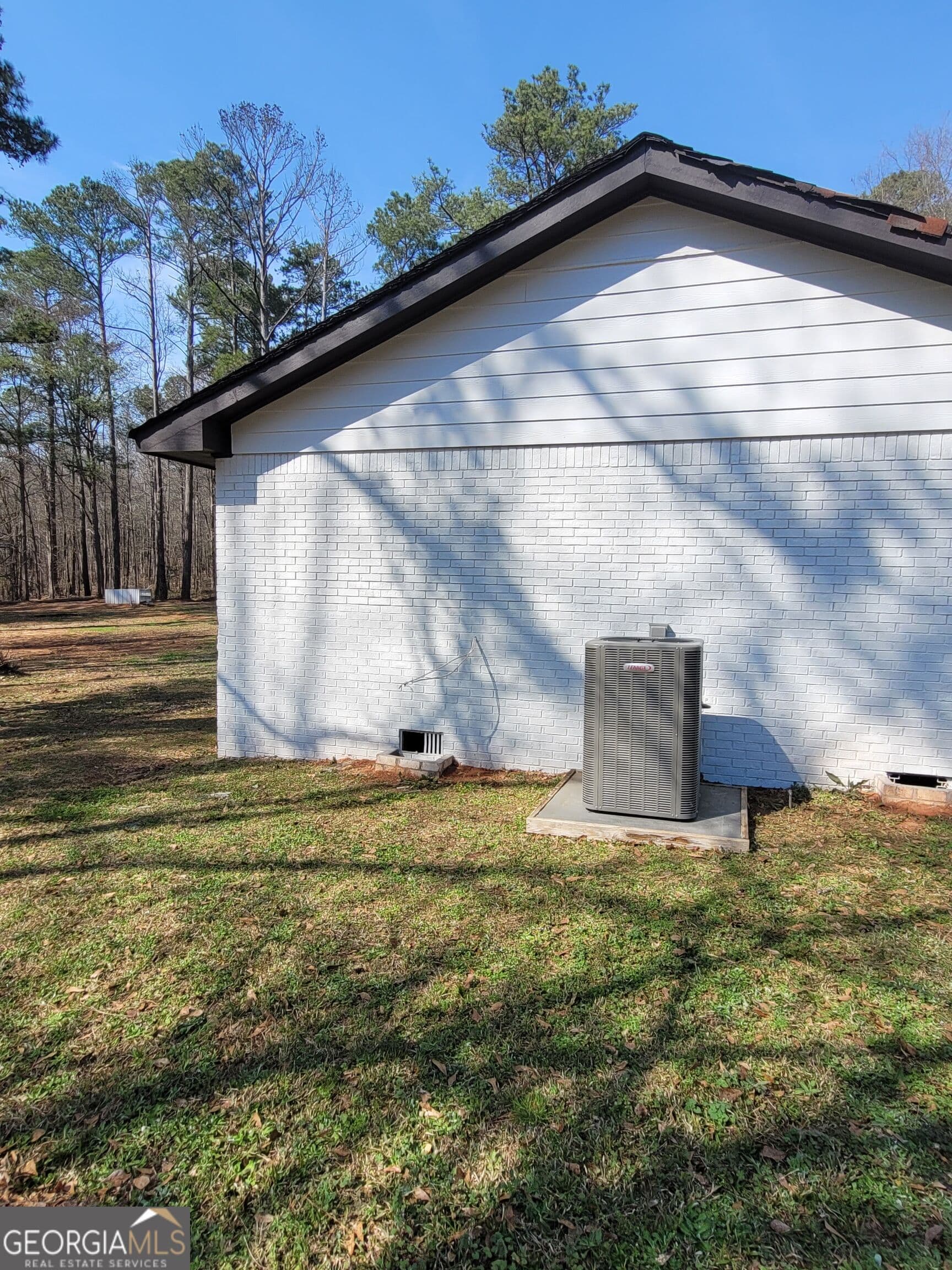 3 bedroom, 2.5 bathroom single family residence for sale at 165 Moss Road, Covington, GA 30016 — photo 2