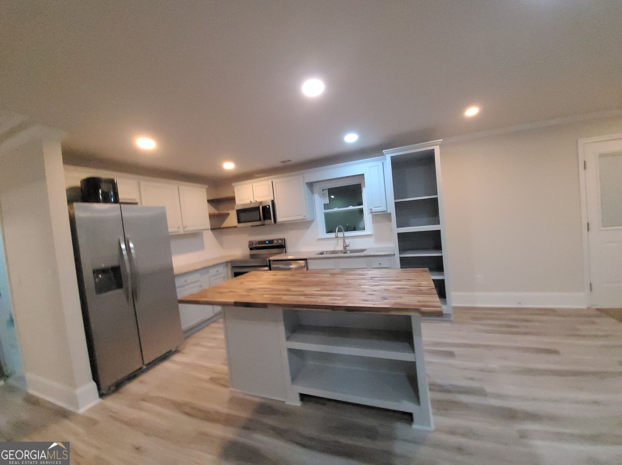 3 bedroom, 2.5 bathroom single family residence for sale at 165 Moss Road, Covington, GA 30016 — photo 6