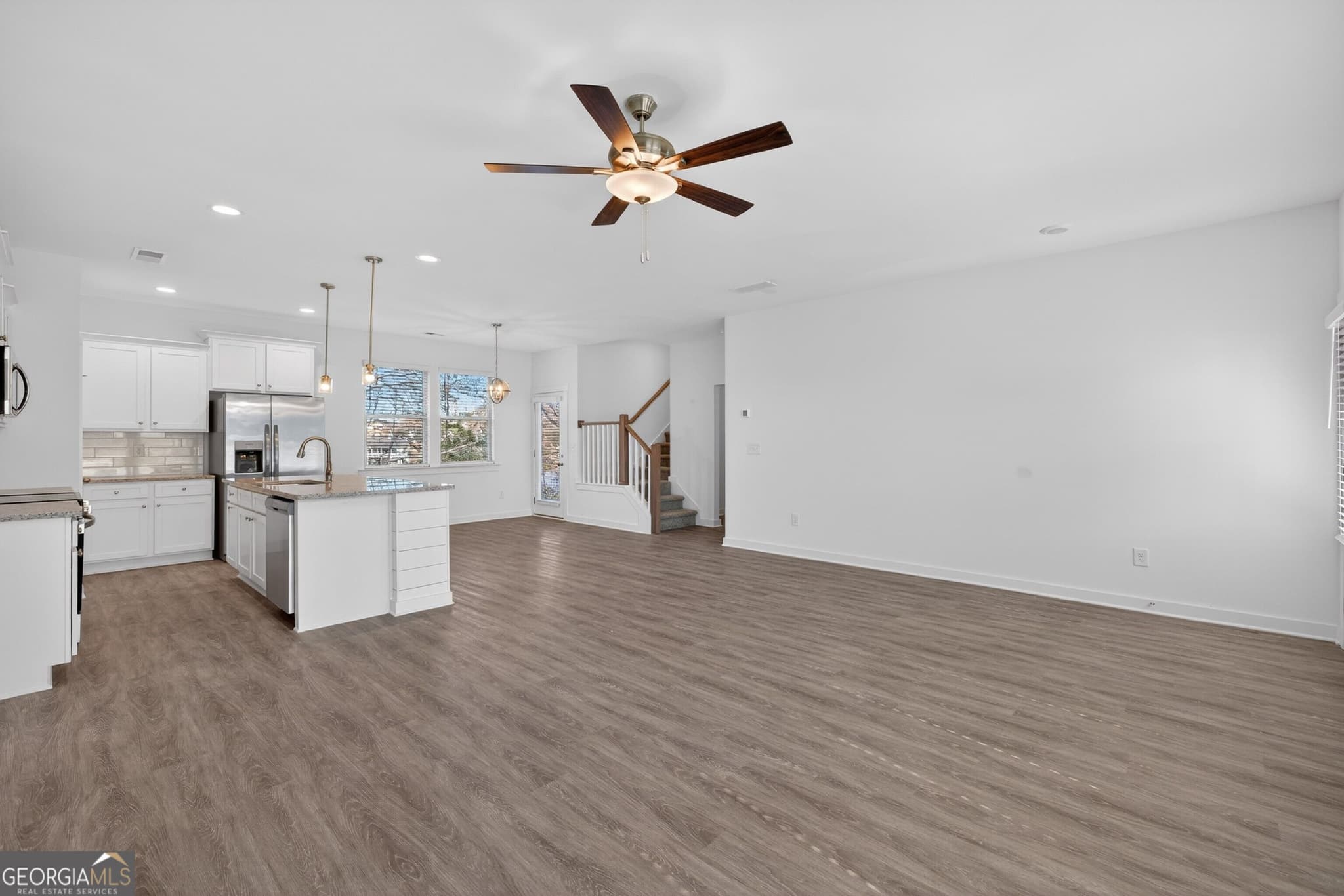 4 bedroom, 2.5 bathroom, 1,865 sq ft single family residence for sale at 109 Royal Tern Lane, Warner Robins, GA 31093 — photo 8