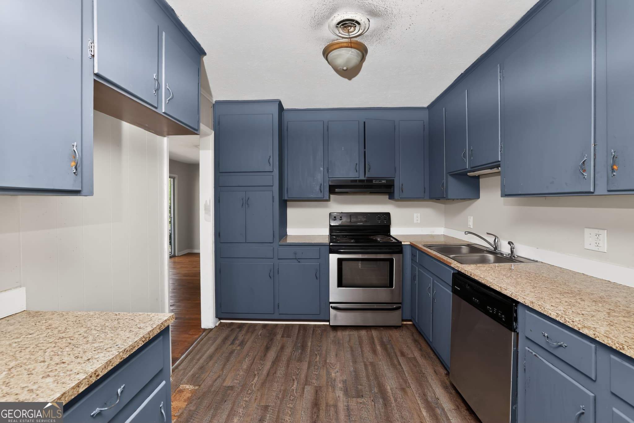 3 bedroom, 2 bathroom, 1,536 sq ft single family residence for sale at 2319 Shadowood Drive, Augusta, GA 30906 — photo 8