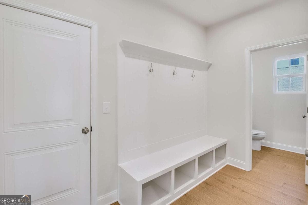 3 bedroom, 2.5 bathroom, 1,911 sq ft townhouse for sale at 5651 Tillman Way, Powder Springs, GA 30127 — photo 8