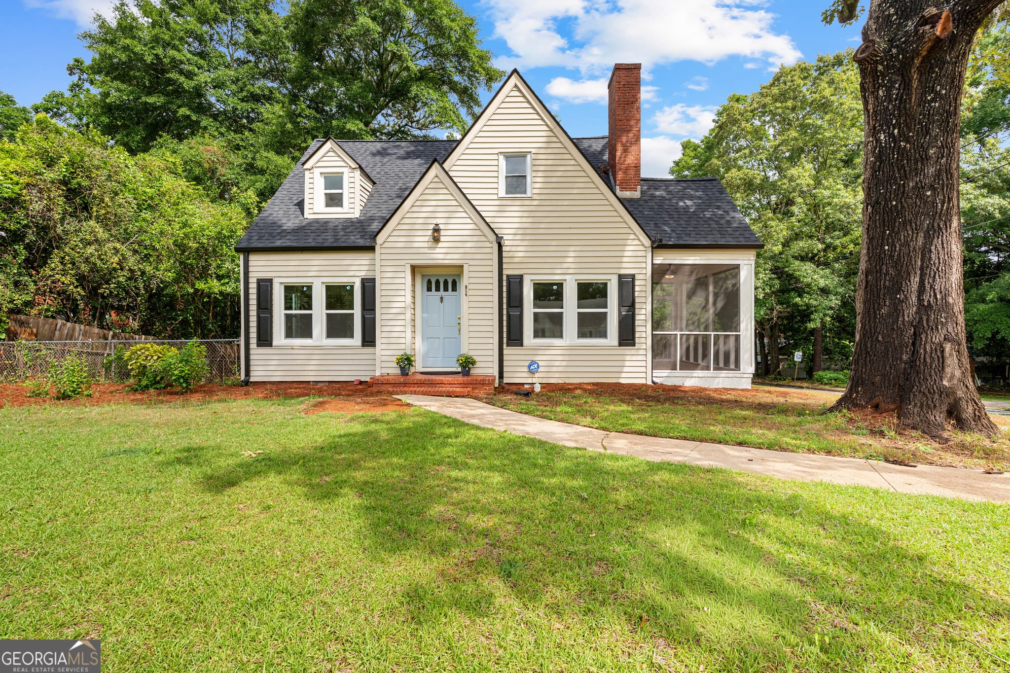 4 bedroom, 2 bathroom, 1,782 sq ft single family residence for sale at 702 S Green Street, Thomaston, GA 30286 — photo 1 of 60