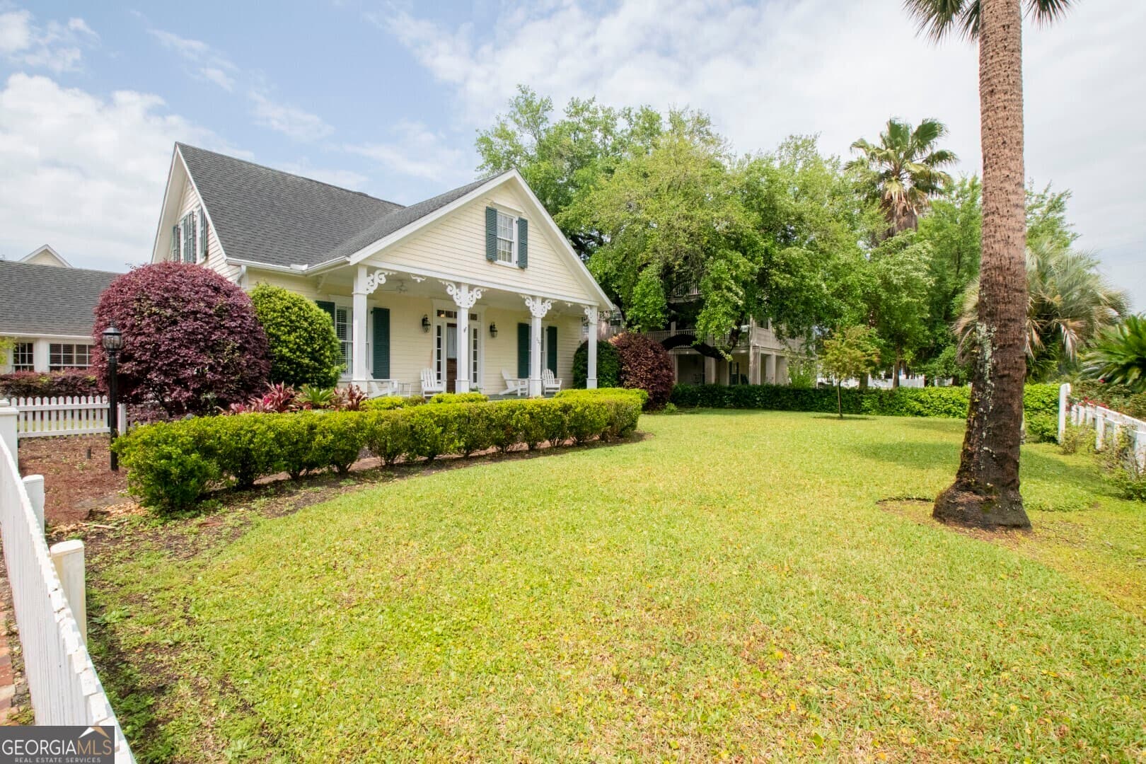 4 bedroom, 3 bathroom, 2,756 sq ft single family residence sold at 207 Ready Street, St. Marys, GA 31558
