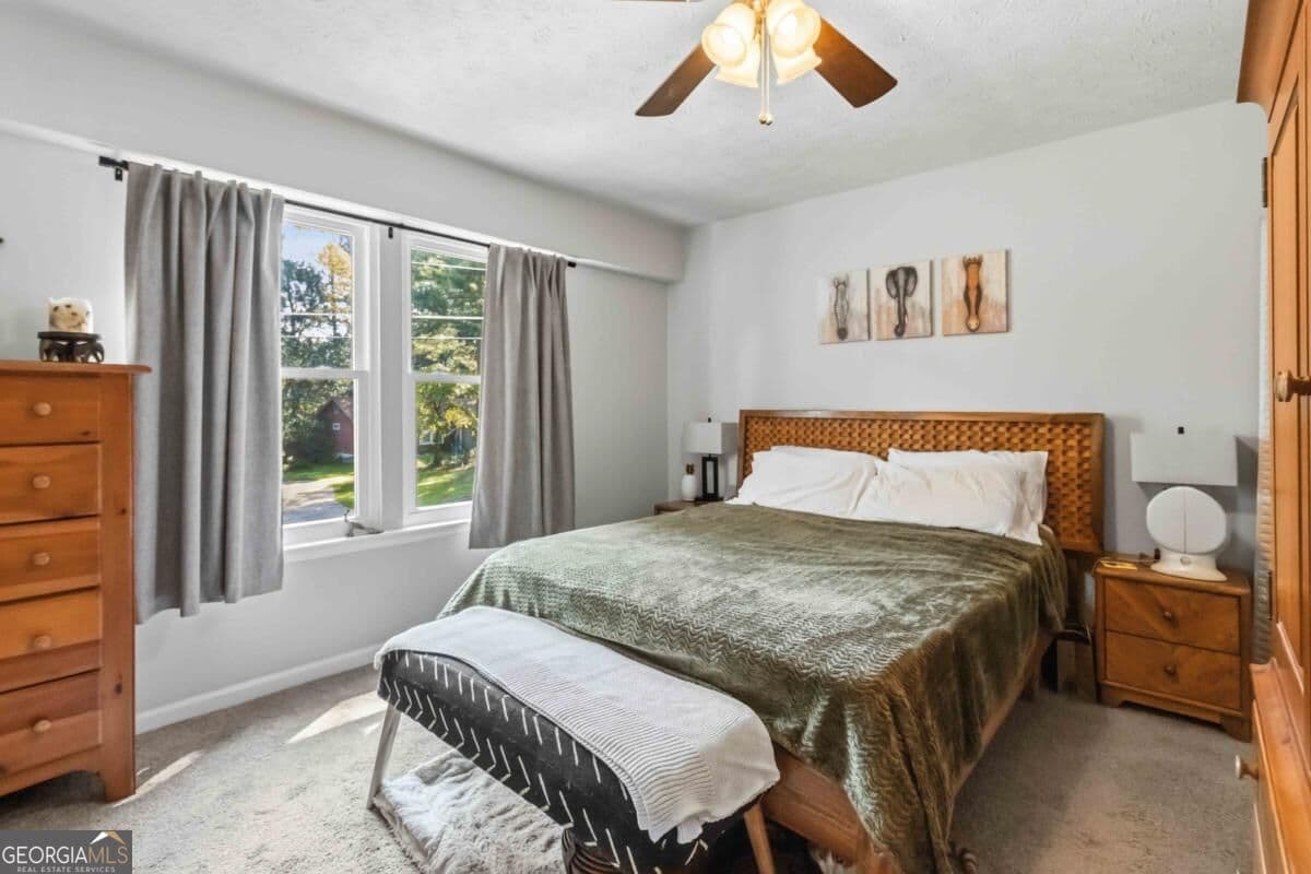 3 bedroom, 2.5 bathroom, 1,412 sq ft single family residence for sale at 10303 Briarbay Drive, Jonesboro, GA 30238 — photo 9