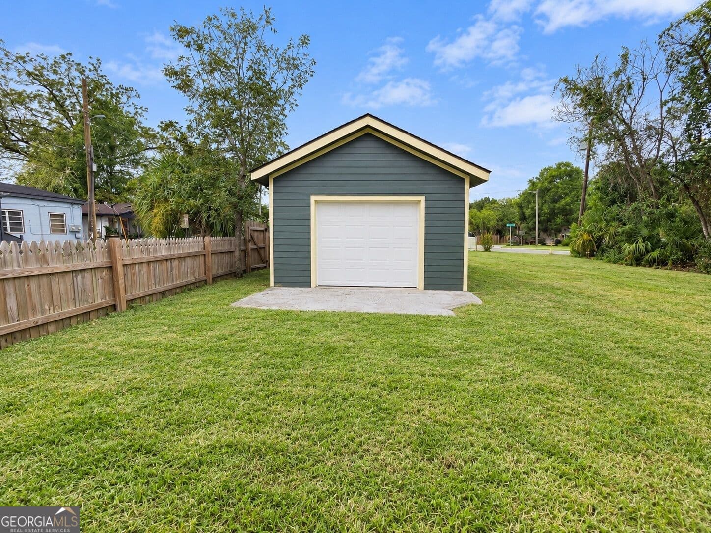 1 bedroom, 1 bathroom, 448 sq ft single family residence for sale at 1712 Ogeechee Road, Savannah, GA 31415 — photo 9