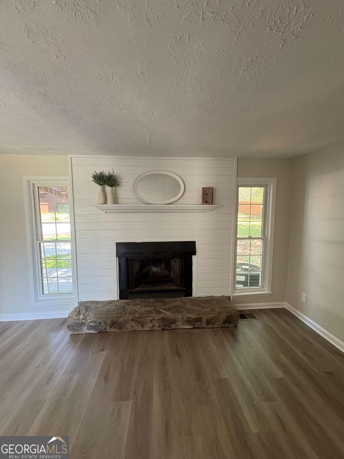 3 bedroom, 2.5 bathroom, 2,084 sq ft single family residence for sale at 6762 Oakland Drive, Douglasville, GA 30135 — photo 10