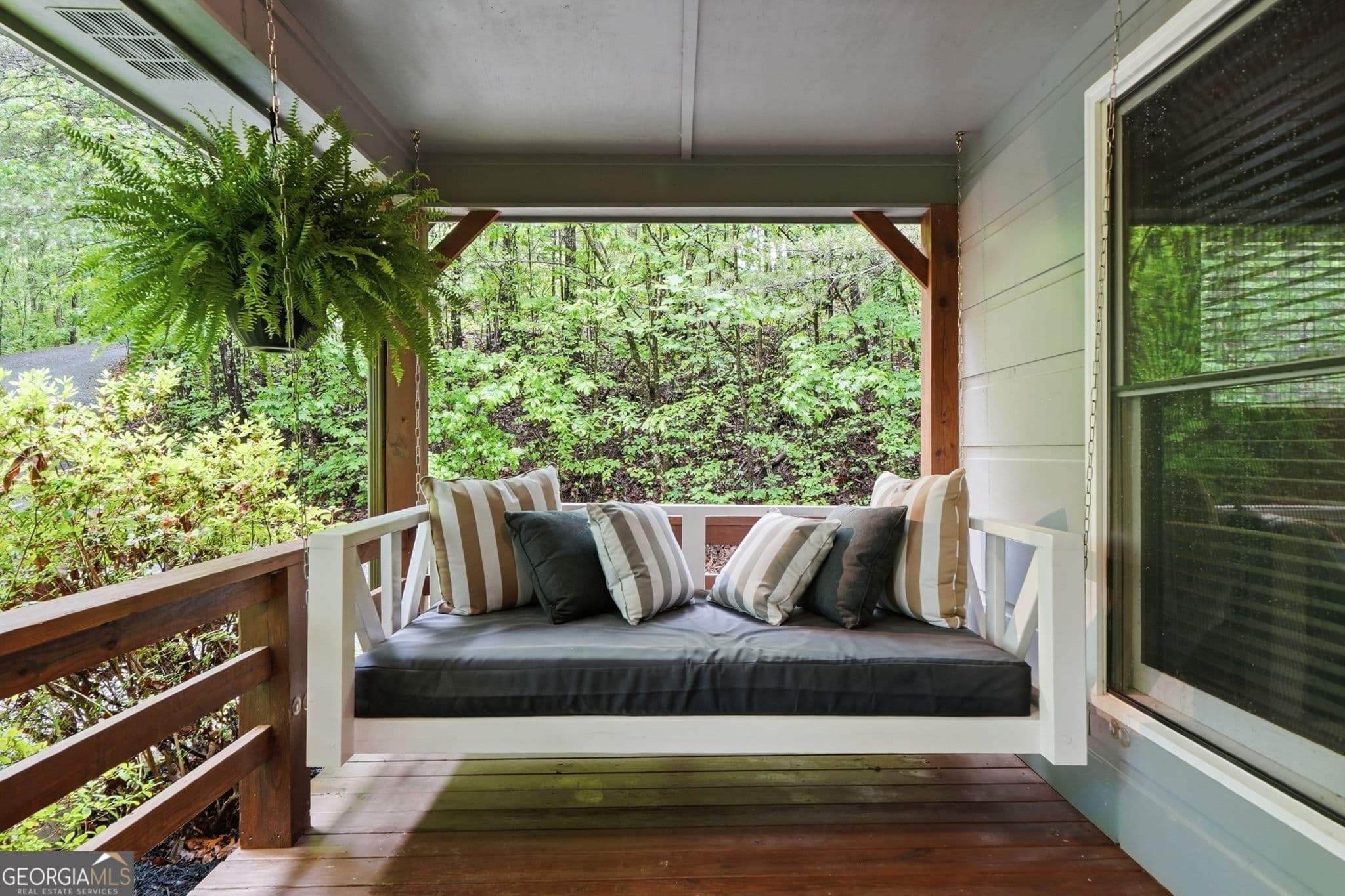 3 bedroom, 2 bathroom, 2,244 sq ft cabin,single family residence for sale at 22 Evening Shade Trail, Mineral Bluff, GA 30559 — photo 9